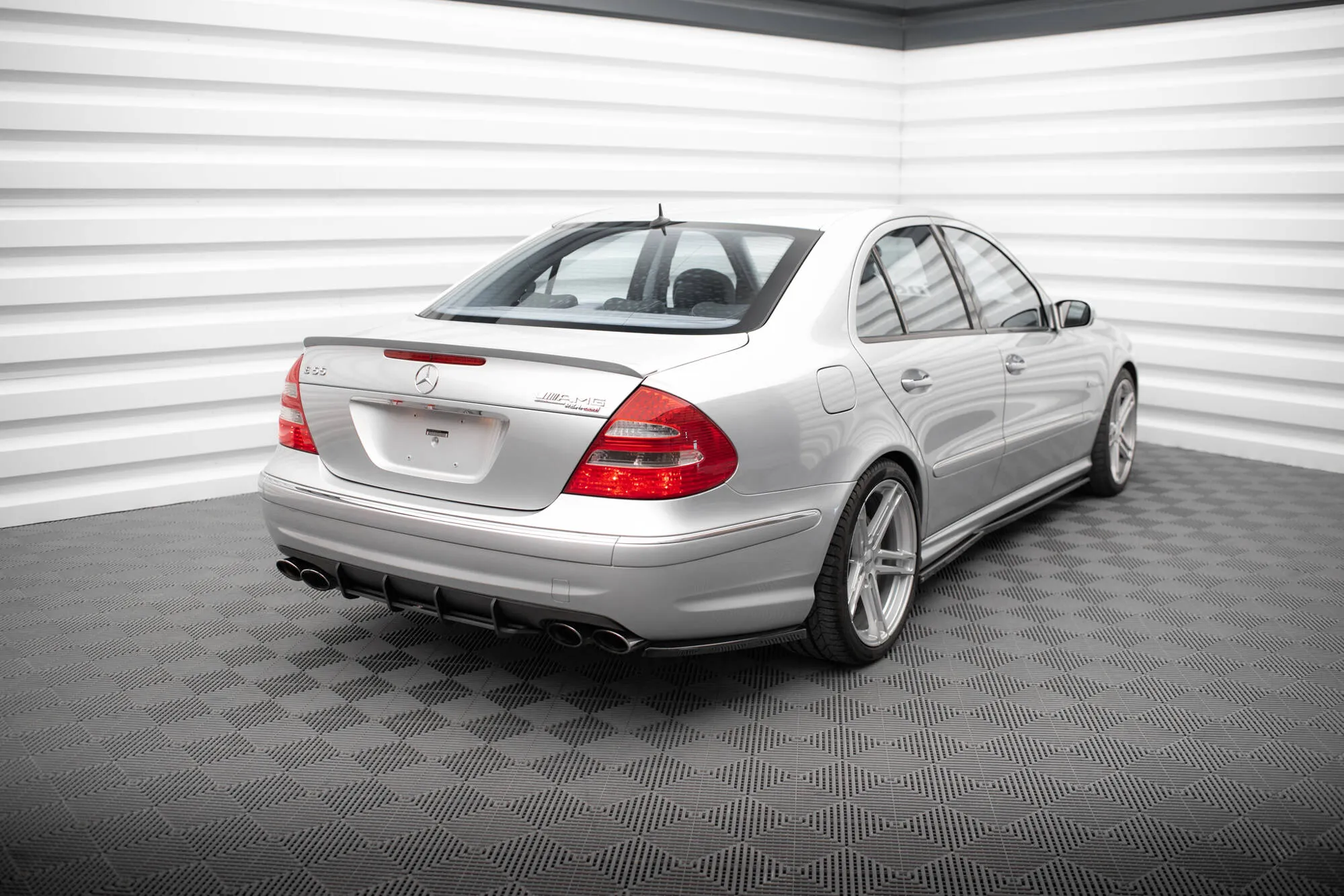 Diffuser Mercedes-Benz E55 AMG (W211) 2003 - 2006 | Street Pro Black Edition – bilde 7