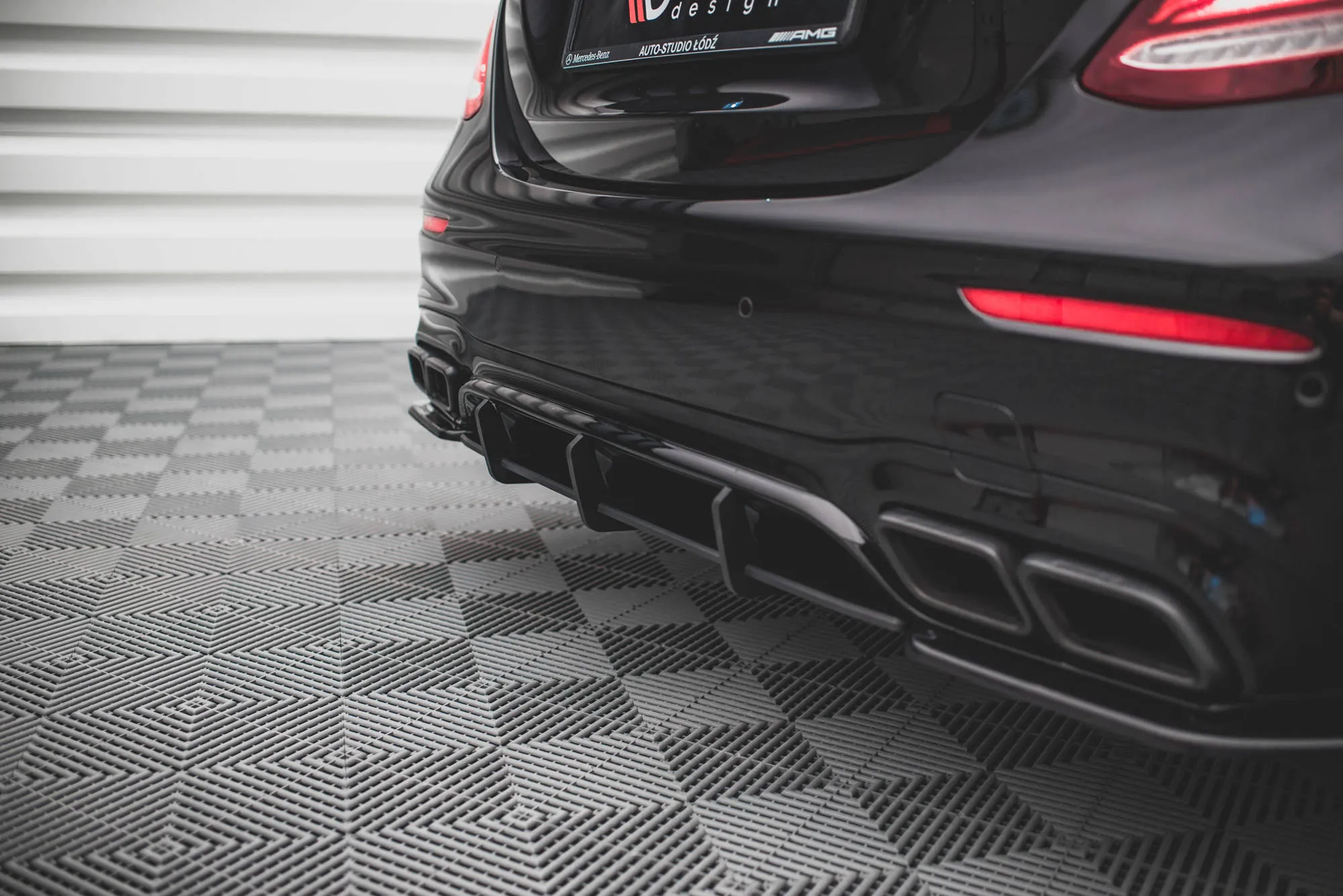 Diffuser Mercedes-Benz E63 W213 2017-2021 | Street Pro Black Edition – bilde 3