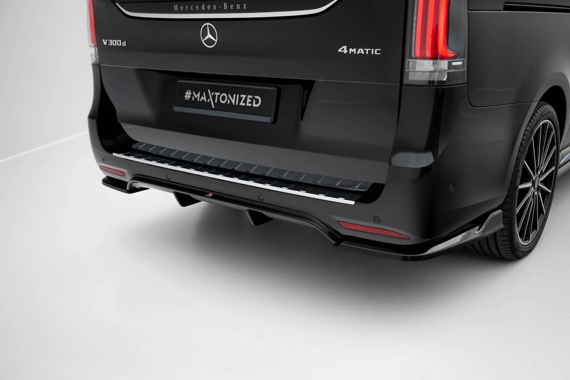 Diffuser Mercedes-Benz V-Class (W447) AMG Line Facelift 2019 - 2024 | Glossy Black Edition – bilde 4
