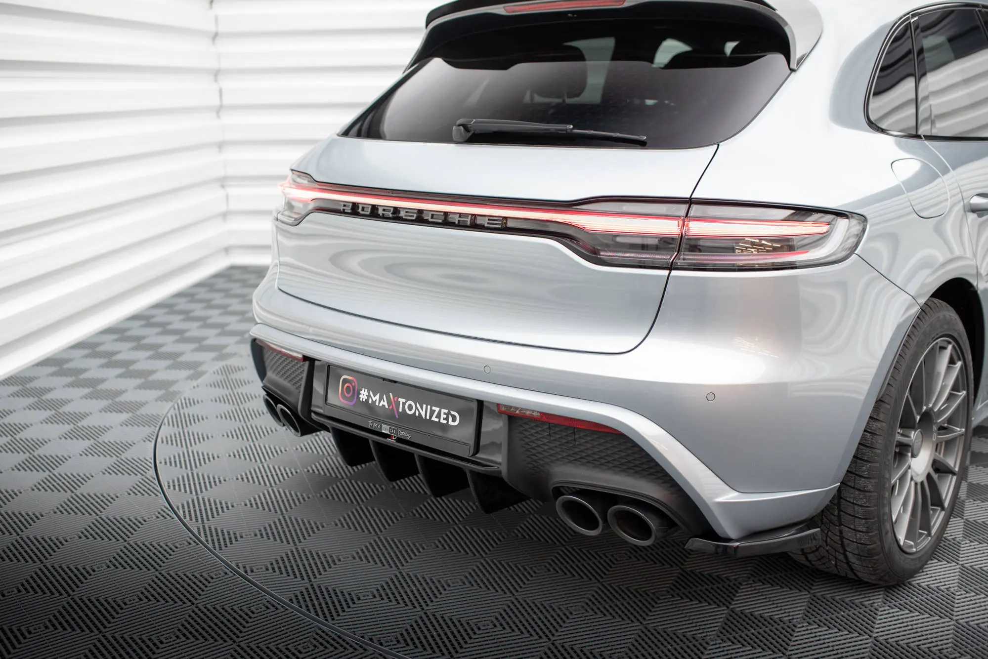 Diffuser Porsche Macan I (95B) II Facelift 2021 - 2024 | Glossy Black Edition – bilde 5