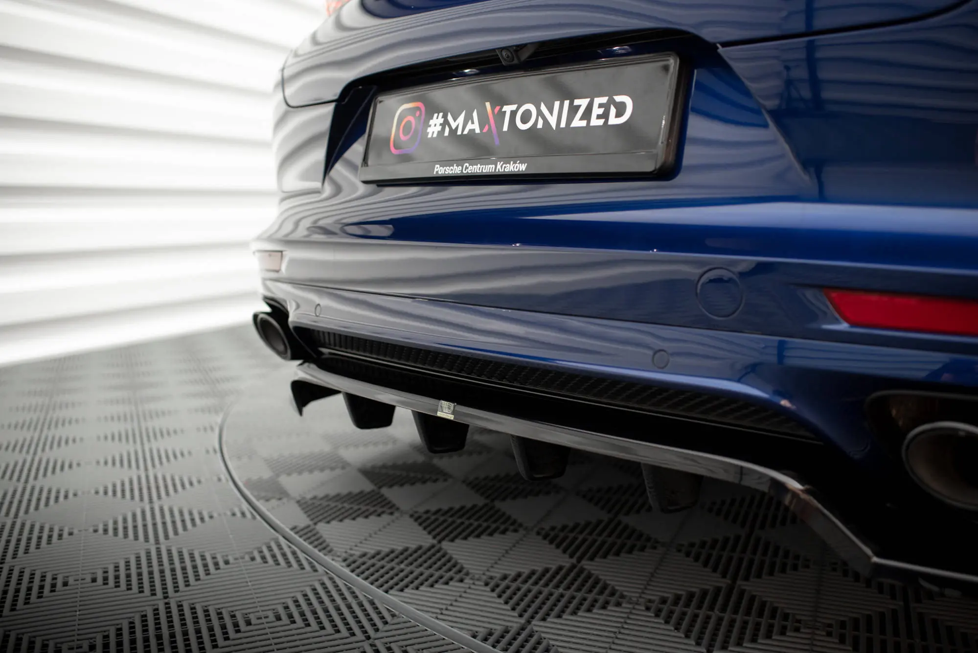 Diffuser Porsche Panamera E-Hybrid (971) Facelift 2020 - 2023 | Glossy Black Edition – bilde 2