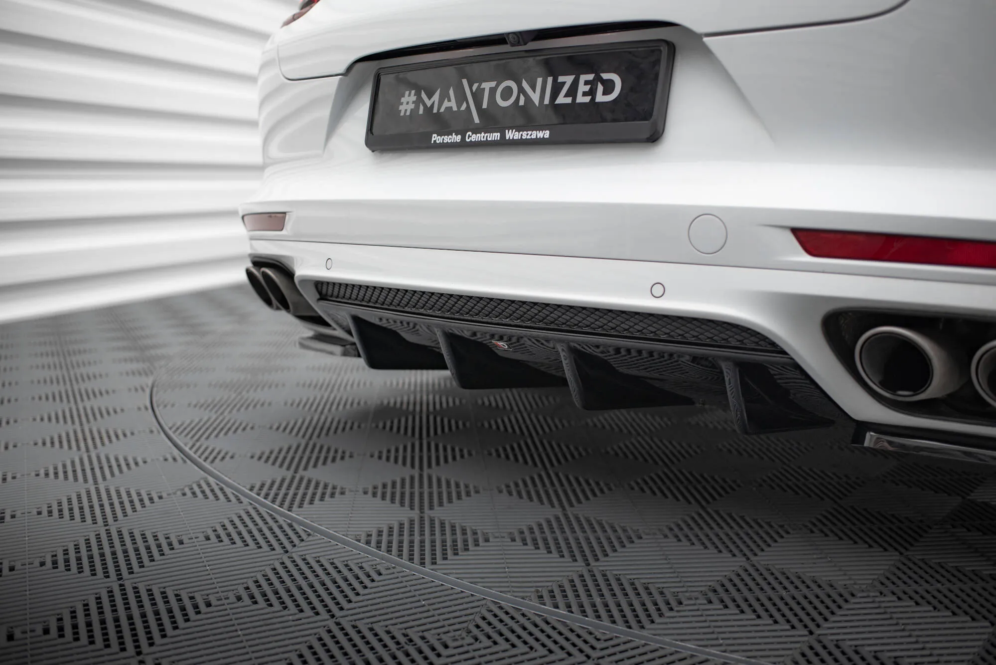 Diffuser Porsche Panamera GTS (971) 2019 - 2020 | Glossy Black Edition – bilde 2