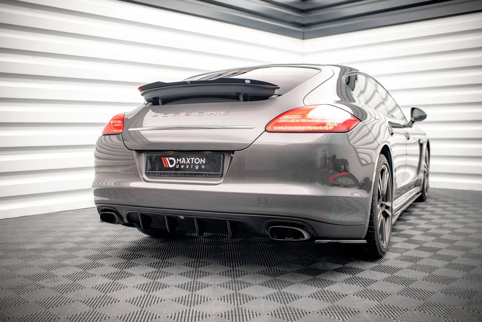 Diffuser Porsche Panamera I (970) 2009-2013 / Panamera Diesel I (970) 2011-2013 | Glossy Black Edition