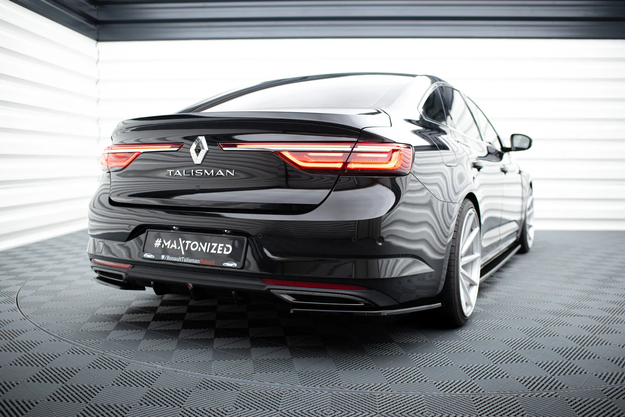 Diffuser Renault Talisman 2015 - 2022 | Glossy Black Edition