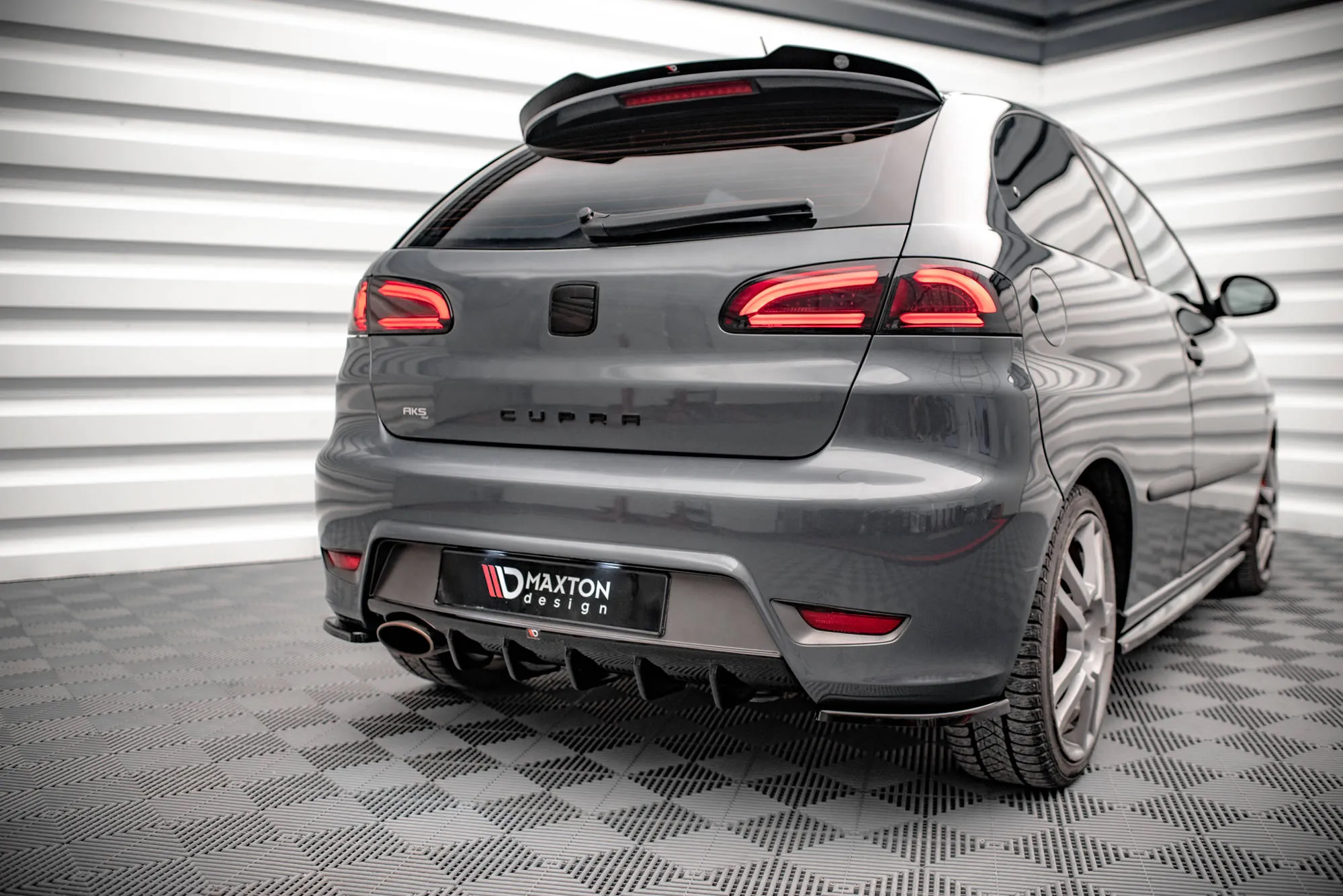Diffuser Seat Ibiza Cupra 2004-2008 | Glossy Black Edition – bilde 2