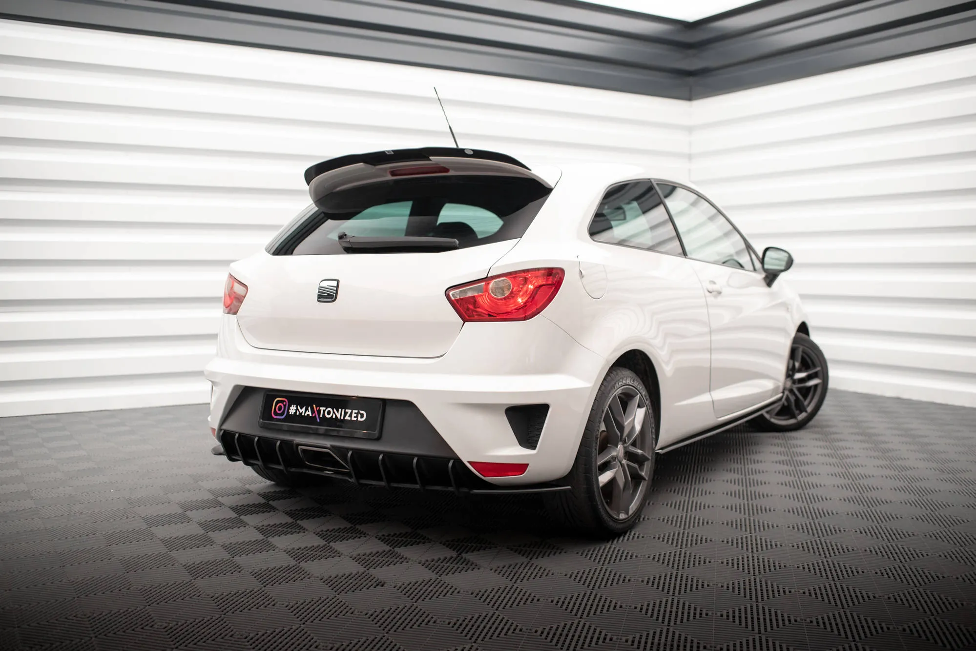 Diffuser Seat Ibiza Cupra Sport IV 2008 - 2012 | Street Pro Black Edition