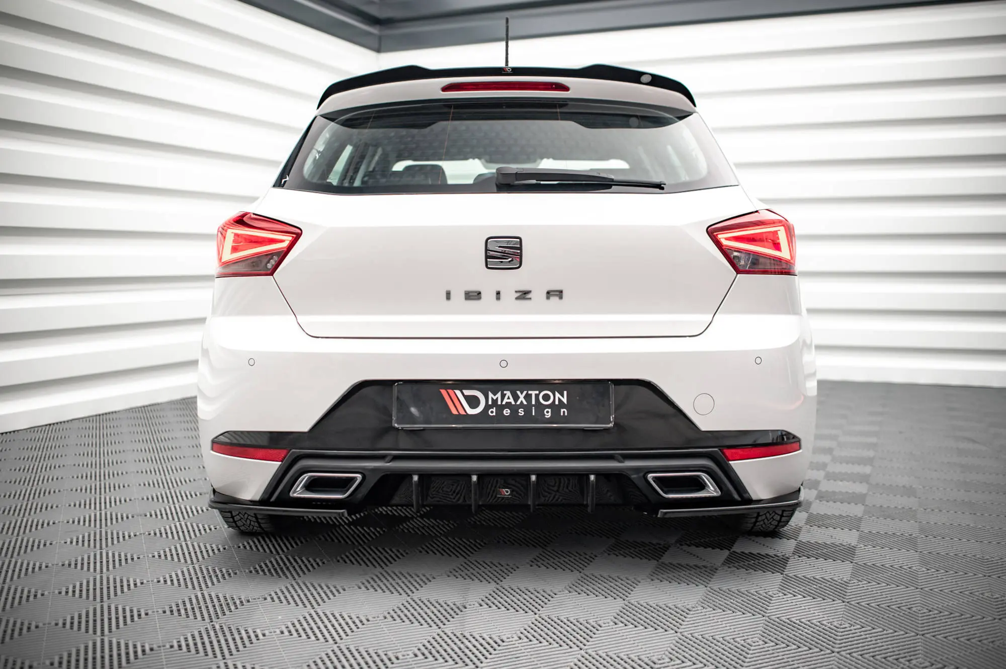 Diffuser Seat Ibiza FR Mk5 2017 - 2021| Glossy Black Edition – bilde 4