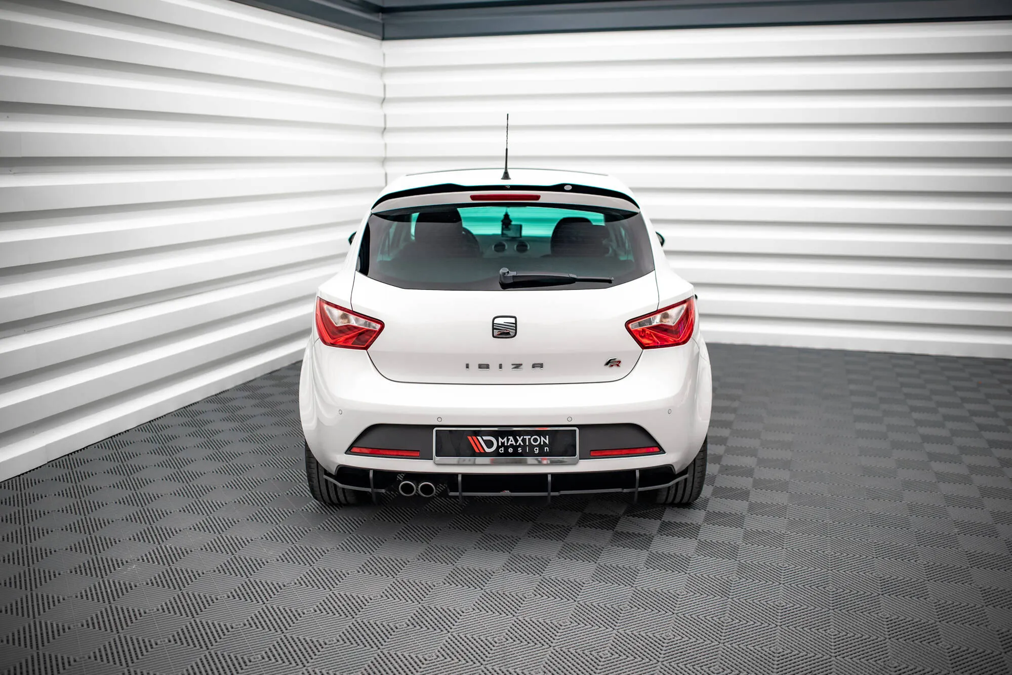Diffuser Seat Ibiza SC FR Mk4 facelift 2012 - 2017 | Street Pro Black Edition – bilde 2