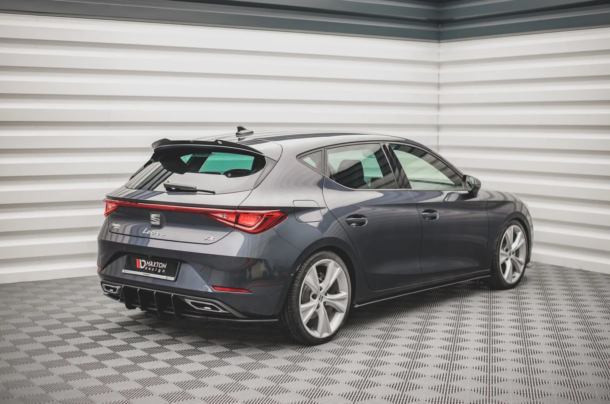 Diffuser Seat Leon FR (Mk4) 2020-> | Street Pro Black Edition – bilde 2