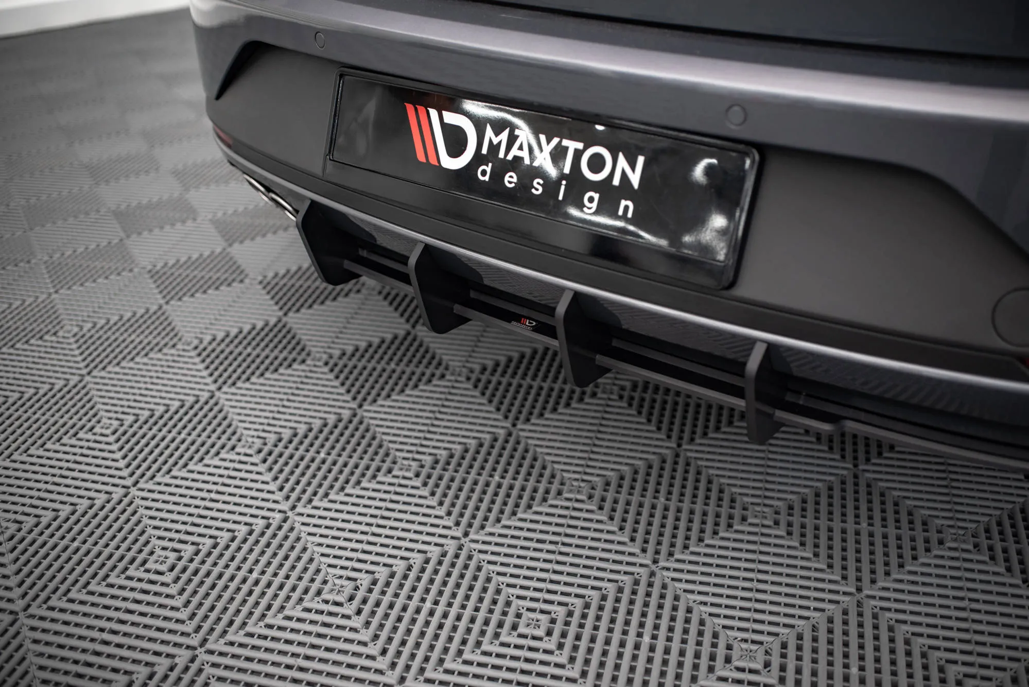Diffuser Seat Leon FR SportStourer (Mk3) 2012-2016 | Street Pro Black Edition – bilde 4