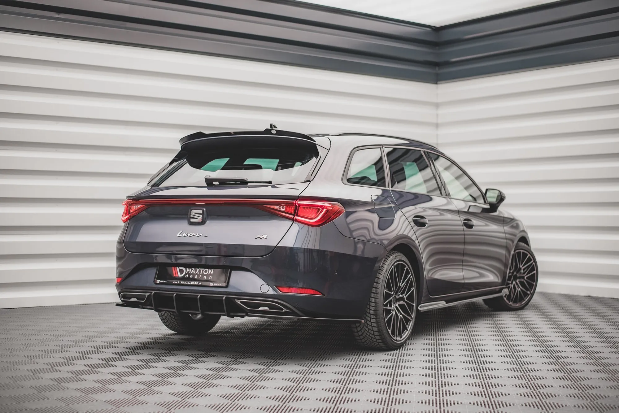 Diffuser Seat Leon FR ST (Mk4) 2020-> | Street Pro Black Edition