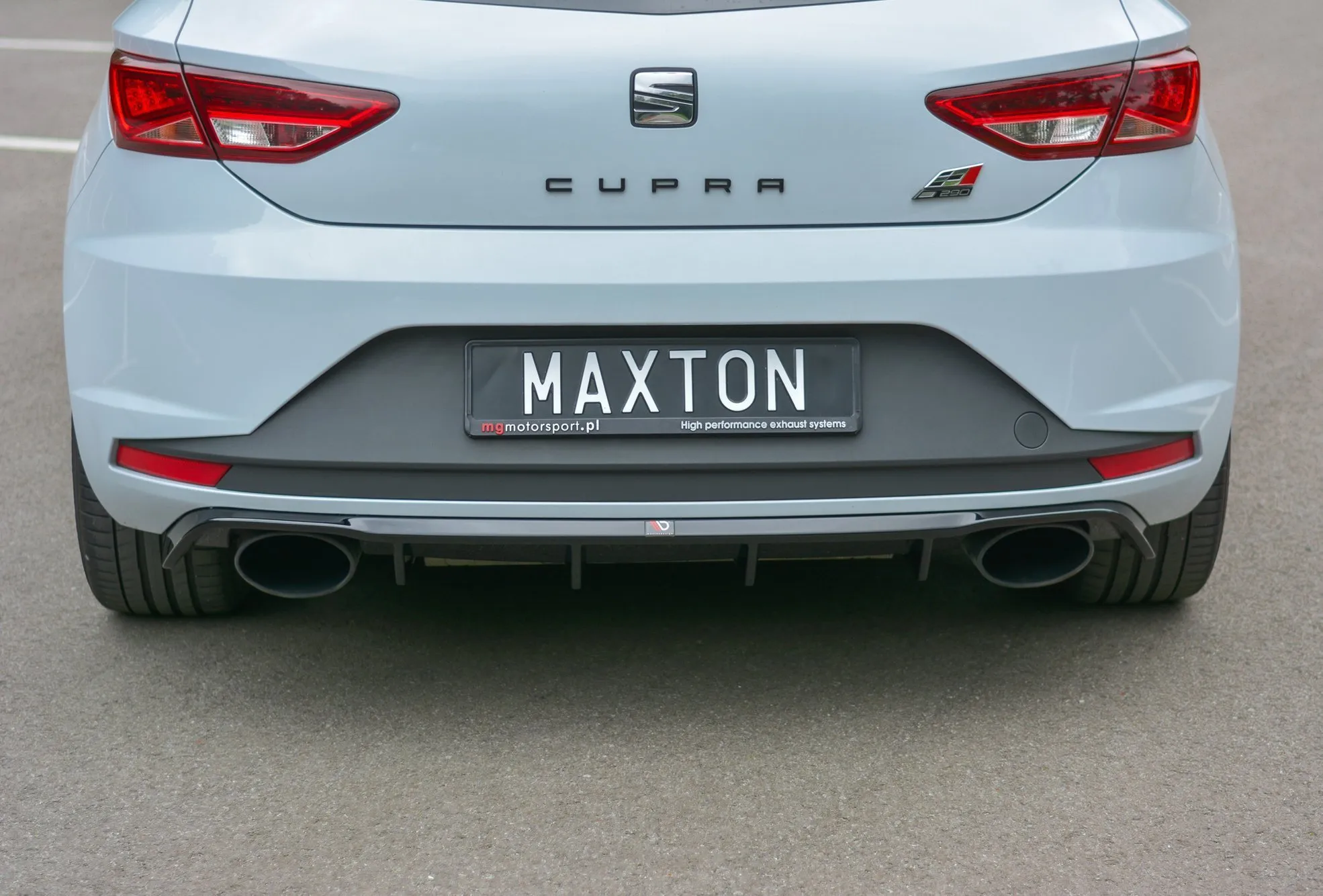 Diffuser Seat Leon III Cupra 2012-2016 | Glossy Black Edition