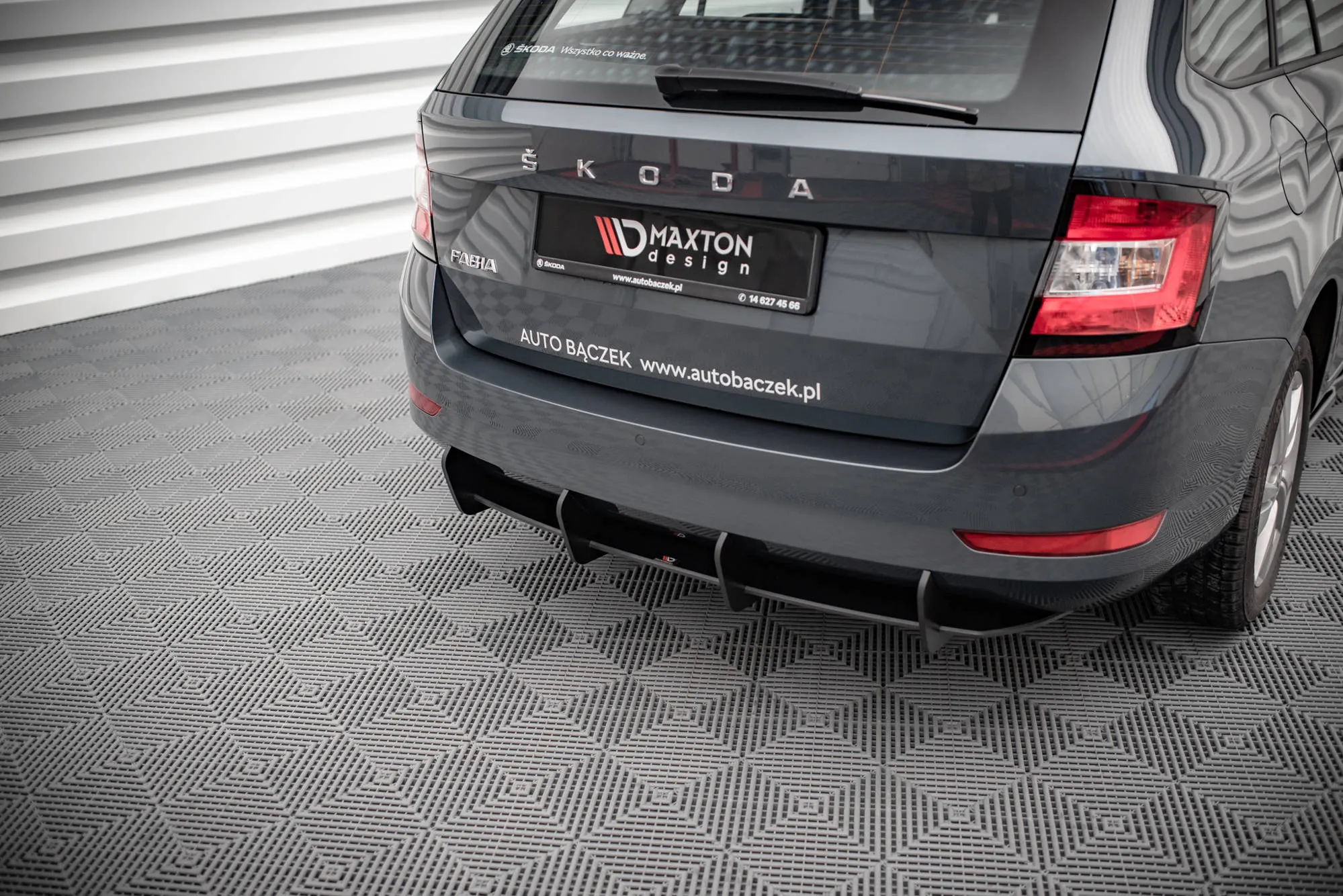 Diffuser Skoda Fabia MK3 Facelift 2019-> | Street Pro Black Edition – bilde 4