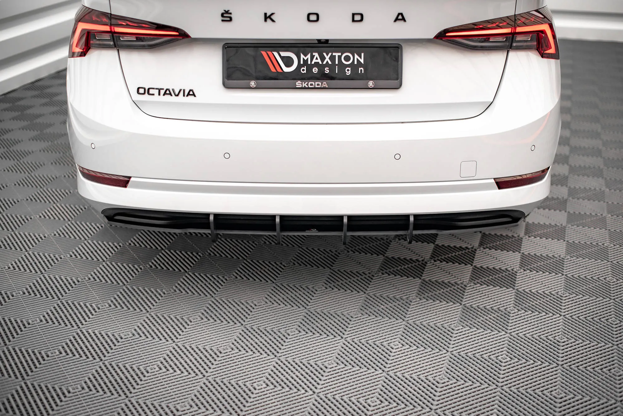 Diffuser Skoda Octavia IV Liftback 2019 -> | Street Pro Black Edition