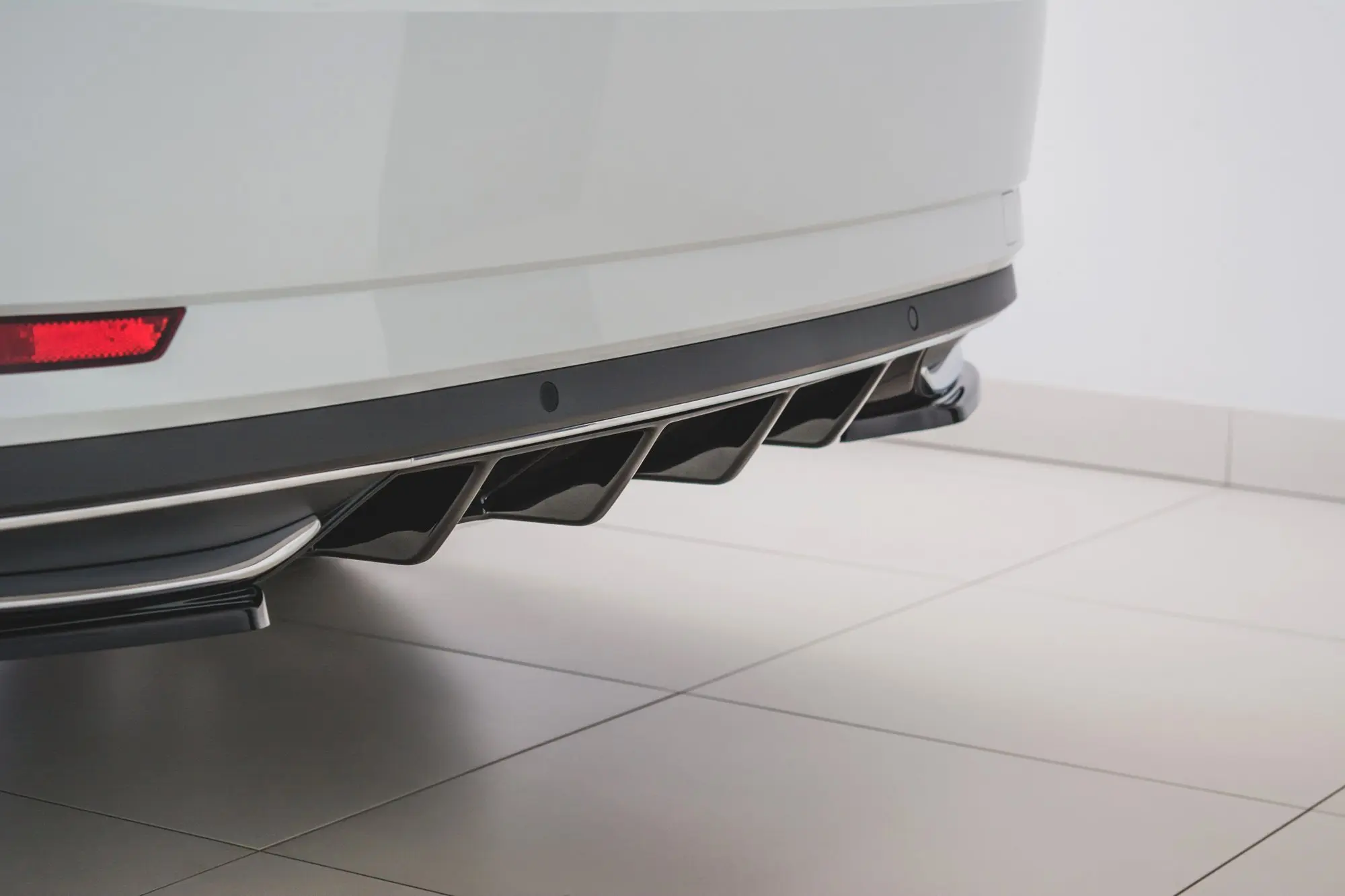 Diffuser Skoda Superb III Sportline Facelift 2019 - 2024 | Glossy Black Edition