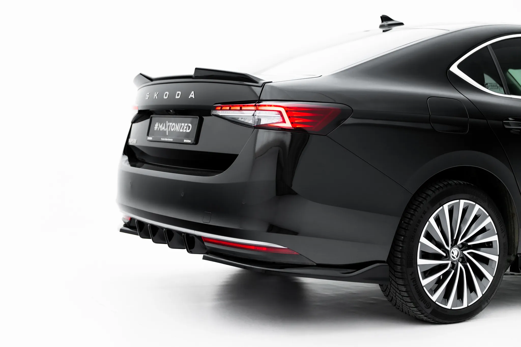 Diffuser Skoda Superb IV 2024 -> | Glossy Black Edition – bilde 4