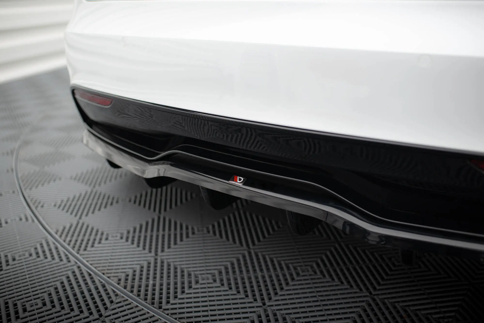 Diffuser Tesla Model S Plaid 2021 -> | V.1 Glossy Black Edition – bilde 4