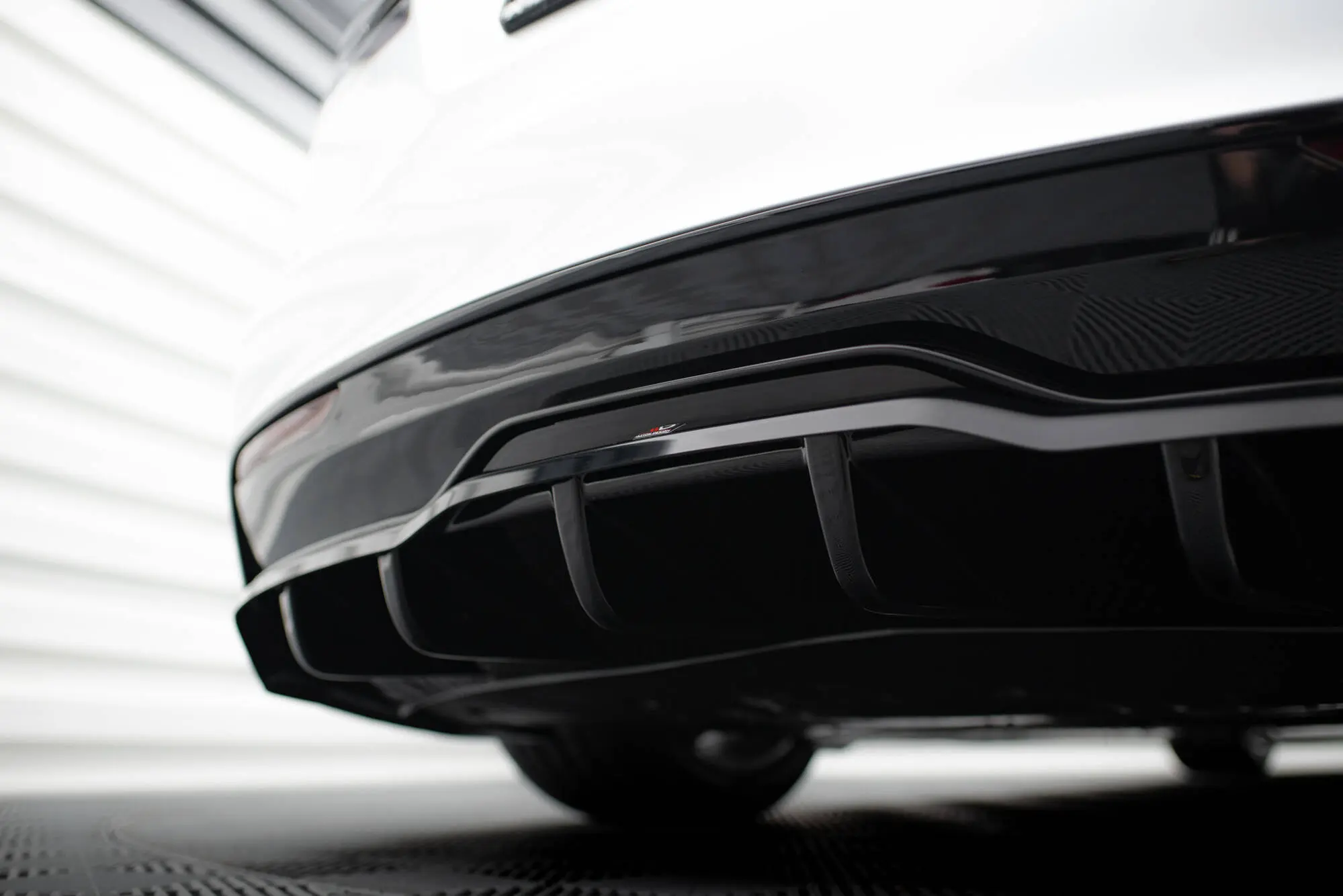 Diffuser Tesla Model S Plaid 2021 -> | V.2 Glossy Black Edition – bilde 5