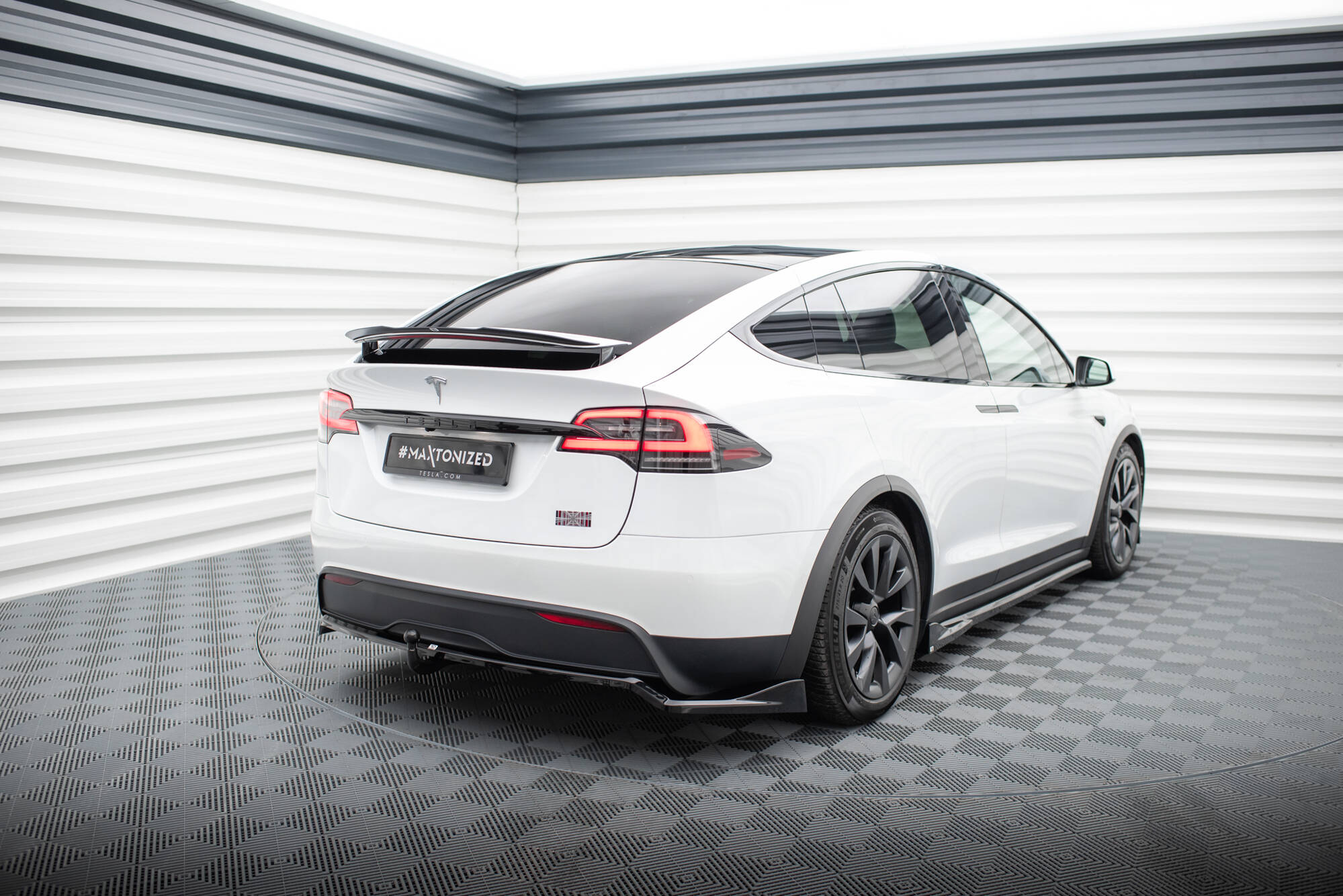 Diffuser Tesla Model X Facelift 2021 -> │ Black Edition – bilde 5