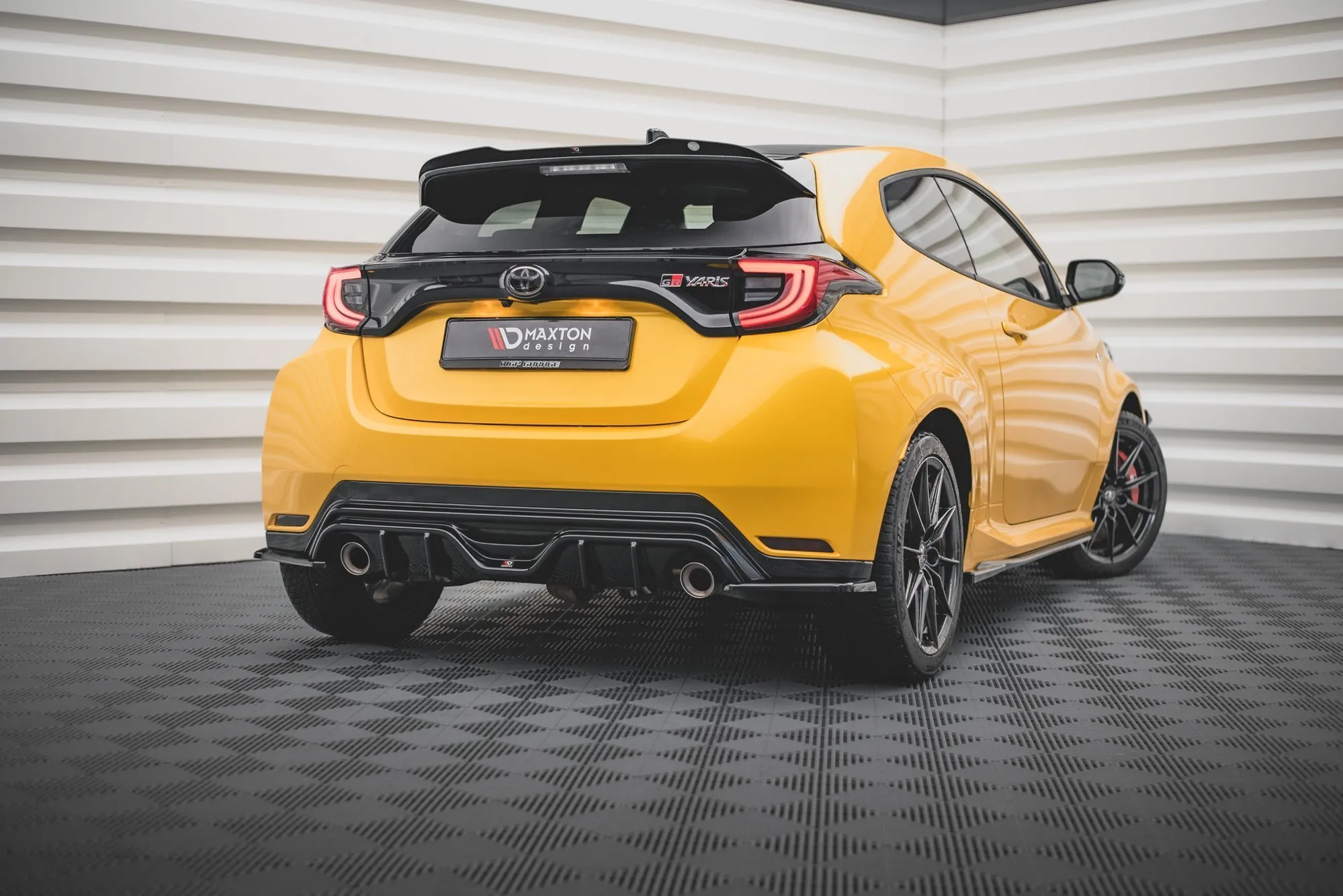 Diffuser Toyota Yaris GR IV 2020-> | Glossy Black Edition