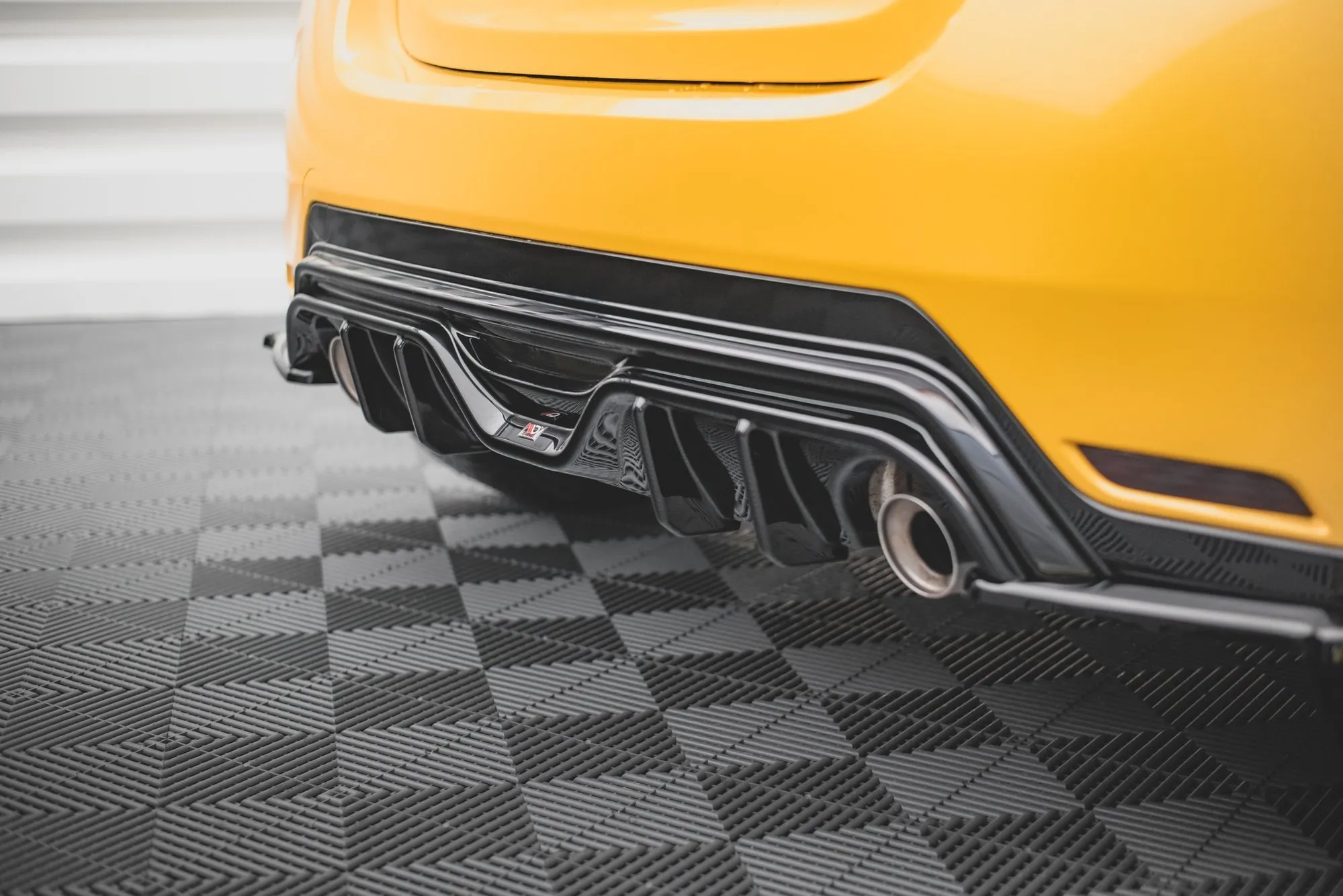Diffuser Toyota Yaris GR IV 2020-> | Glossy Black Edition – bilde 4