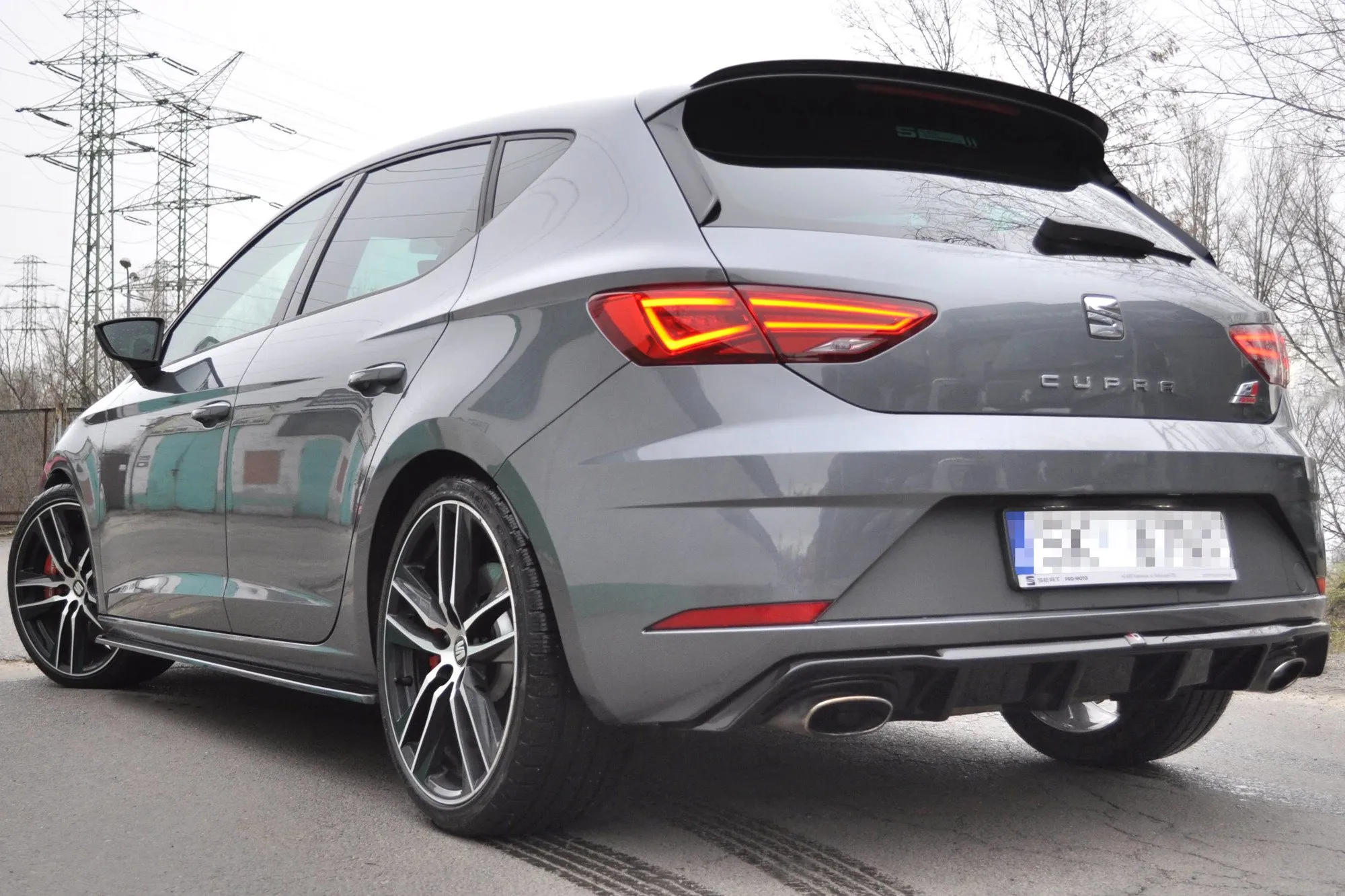 Diffuser V.1 Seat Leon III Cupra / Leon FR Facelift 2017-2020 | Glossy Black Edition – bilde 4