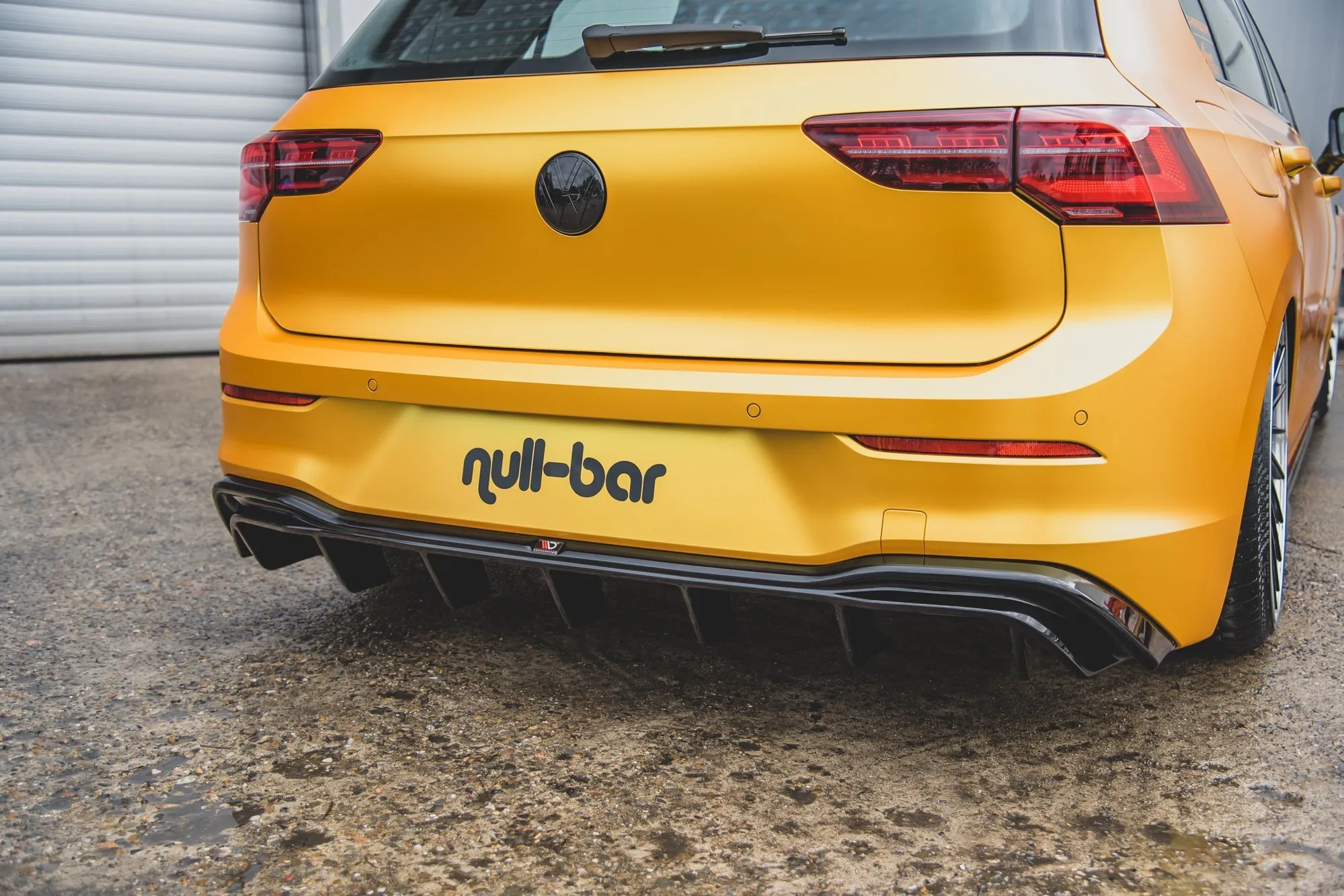 Diffuser V.1 VW Golf VIII 2019-> / VW Golf VIII R-line 2019-> | Glossy Black Edition