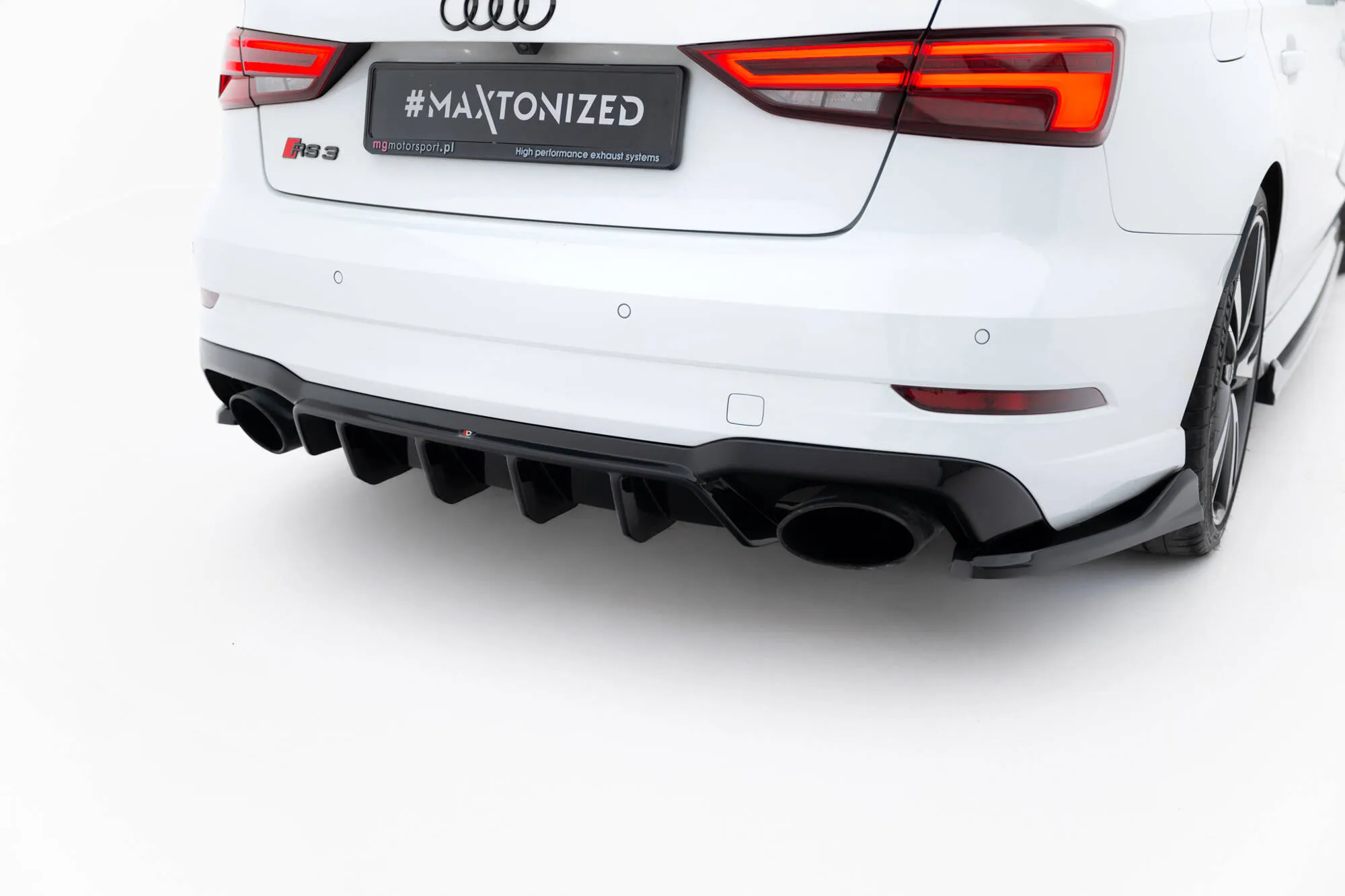 Diffuser V.2 Audi RS3 (8V) Sedan facelift 2017-2020 | Glossy Black Edition