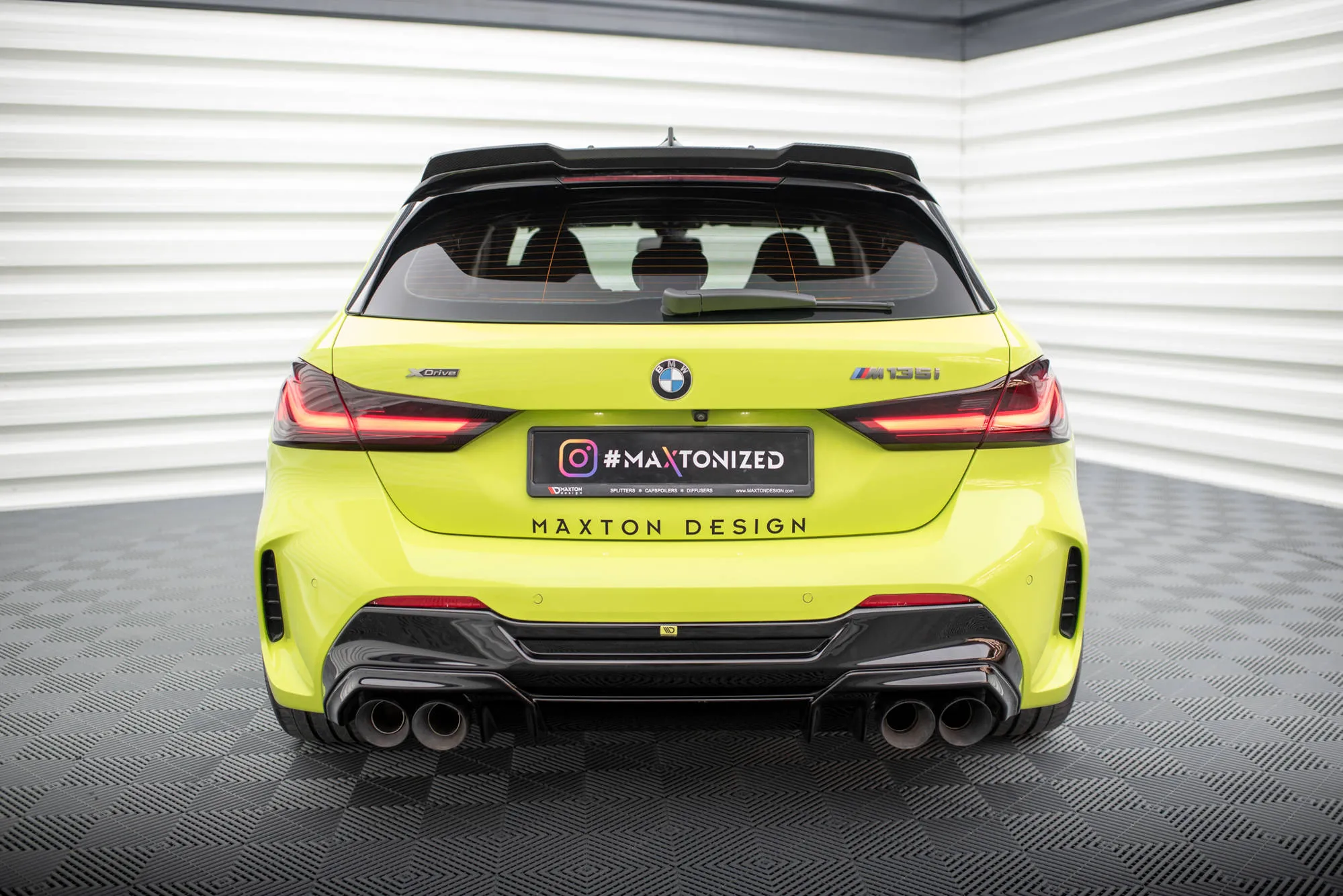 Diffuser V.2 med Milltek eksos BMW 1 (F40) M-Pack / BMW M135i (F40) 2019 - 2024 | Glossy Black Edition – bilde 3