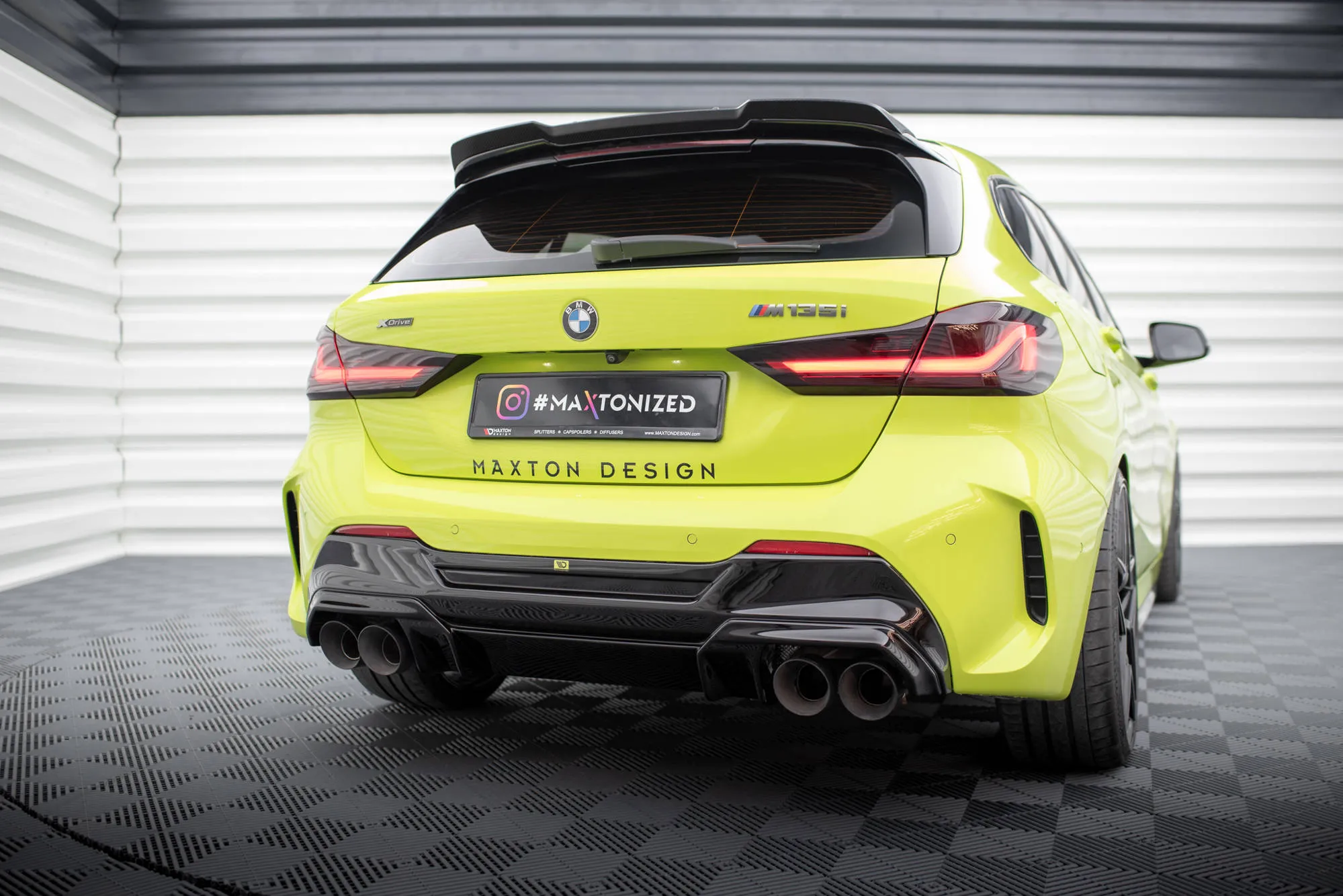 Diffuser V.2 med Milltek eksos BMW 1 (F40) M-Pack / BMW M135i (F40) 2019 - 2024 | Glossy Black Edition – bilde 5
