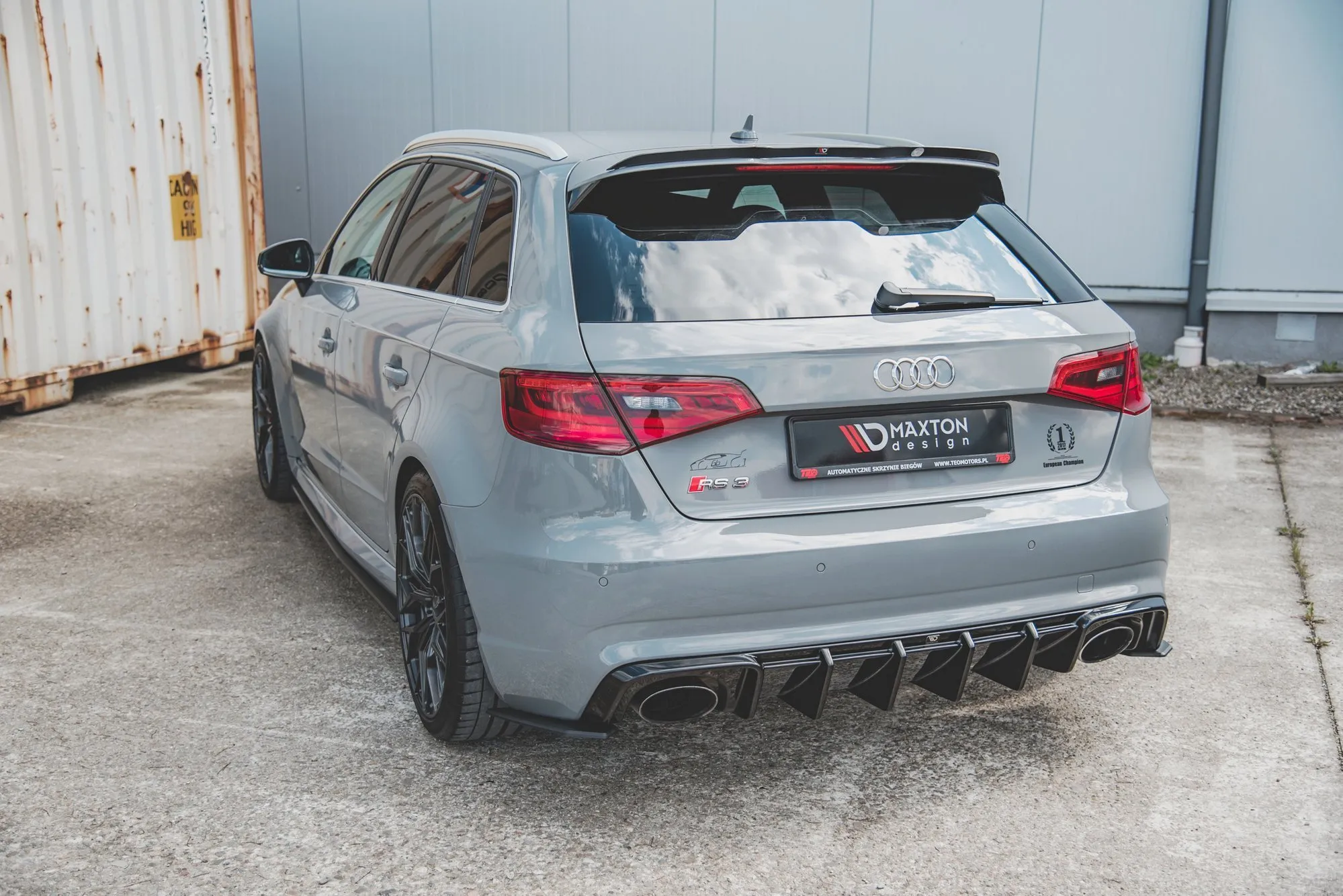 Diffuser V.2 RS3 Sportback (8V) 2015-2020 | Glossy Black Edition