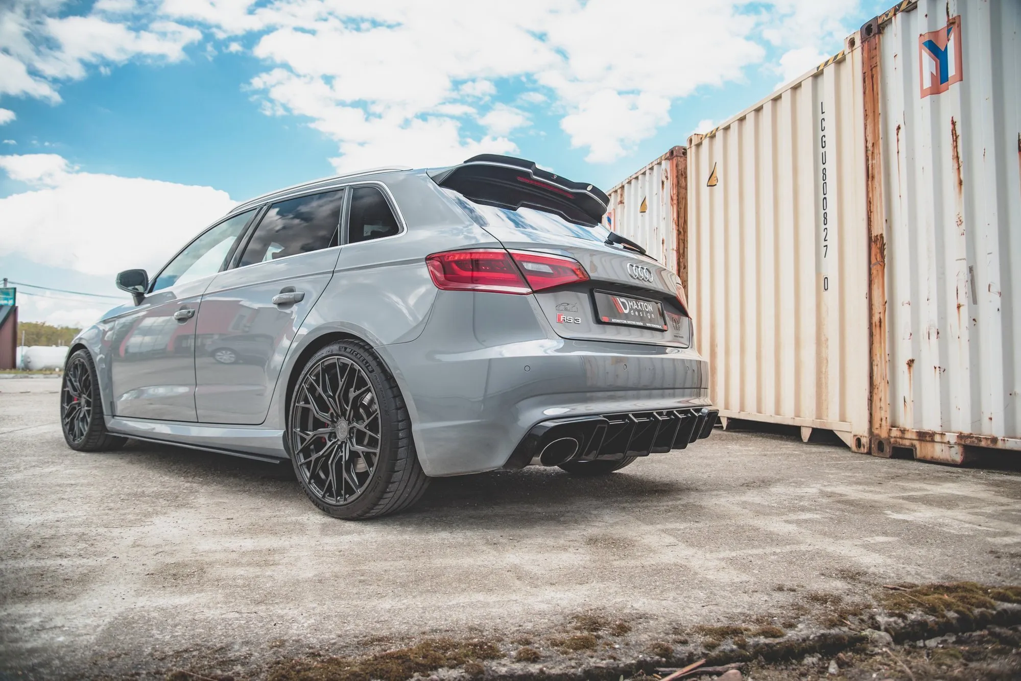 Diffuser V.2 RS3 Sportback (8V) 2015-2020 | Glossy Black Edition – bilde 3