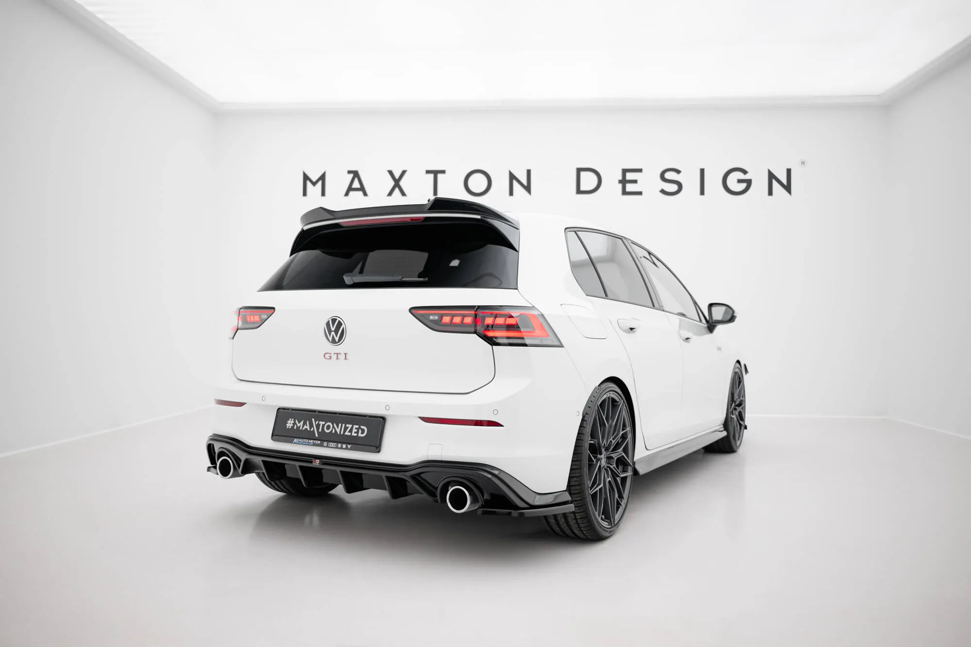 Diffuser V.2 V.1 VW Golf VIII R 2020-> / VW Golf VIII GTI 2020-> | Glossy Black Edition – bilde 4