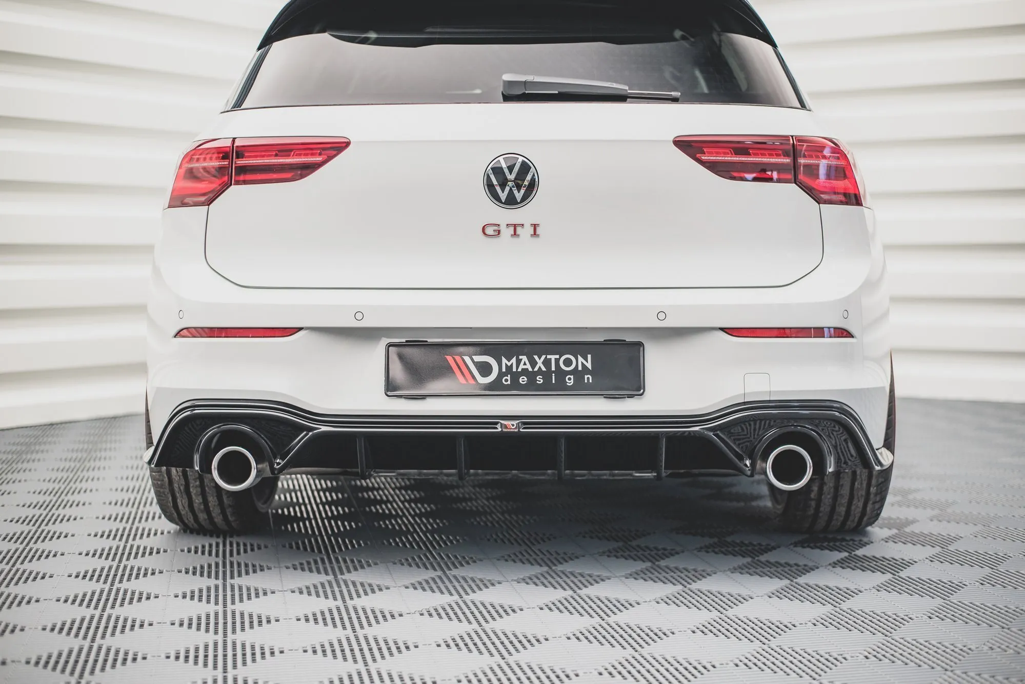 Diffuser V.2 V.1 VW Golf VIII R 2020-> / VW Golf VIII GTI 2020-> | Glossy Black Edition – bilde 8