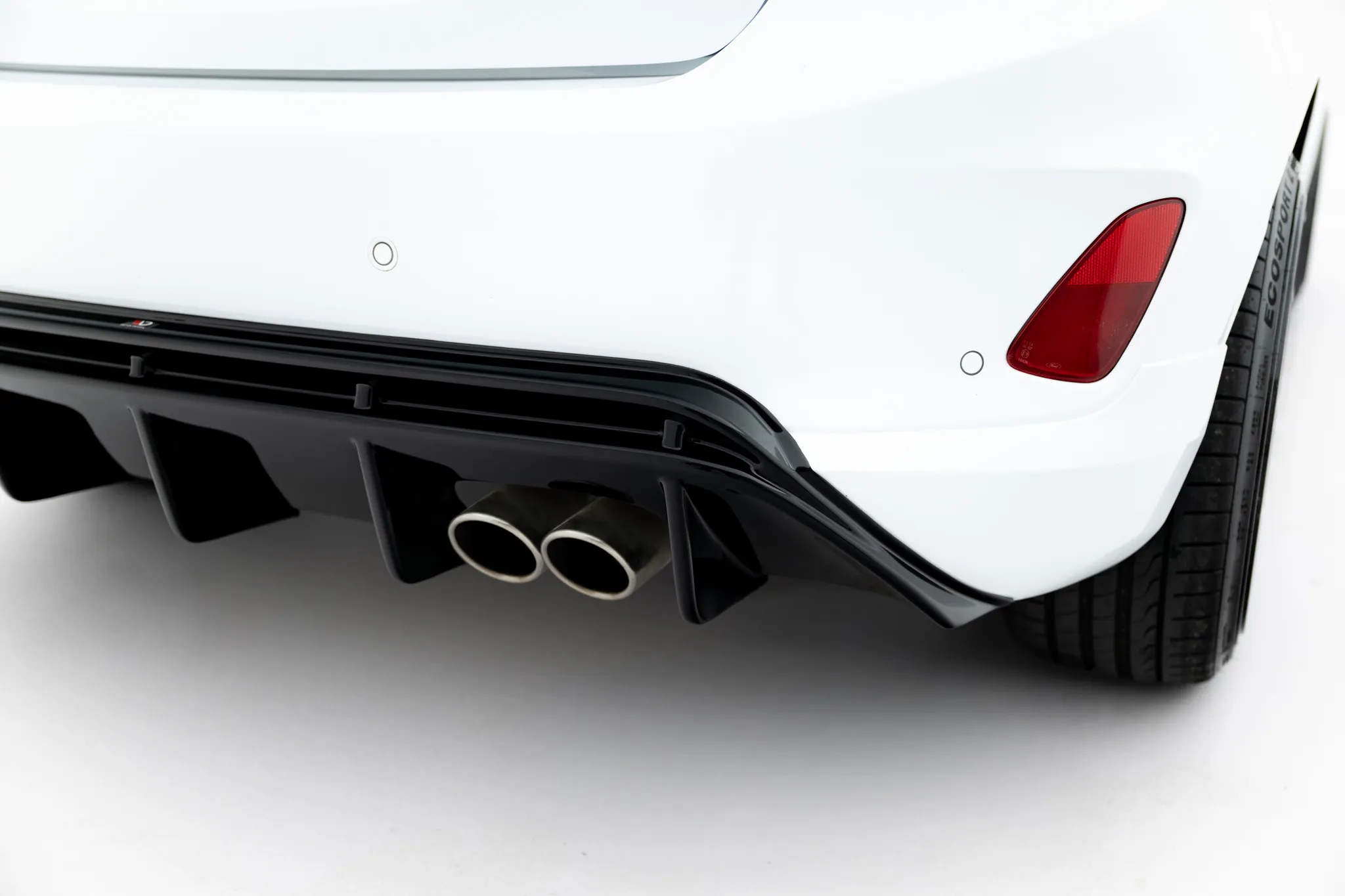 Diffuser V.2 V.2 Ford Fiesta Mk7 ST / ST-Line 2016 - 2023 | Glossy Black Edition – bilde 3