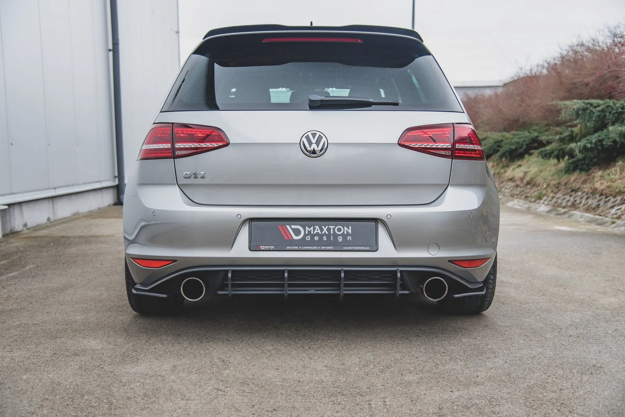 Diffuser V.2 VW Golf 7 GTI 2013 - 2017 | Street Pro Black Edition