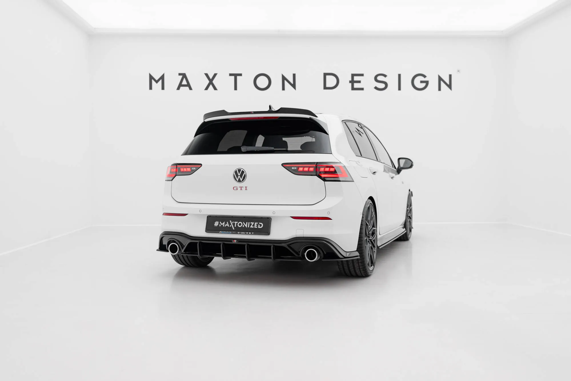 Diffuser V.5 VW Golf 8 GTI / GTI Clubsport / R-line 2020-> | Street Pro Black Edition – bilde 2