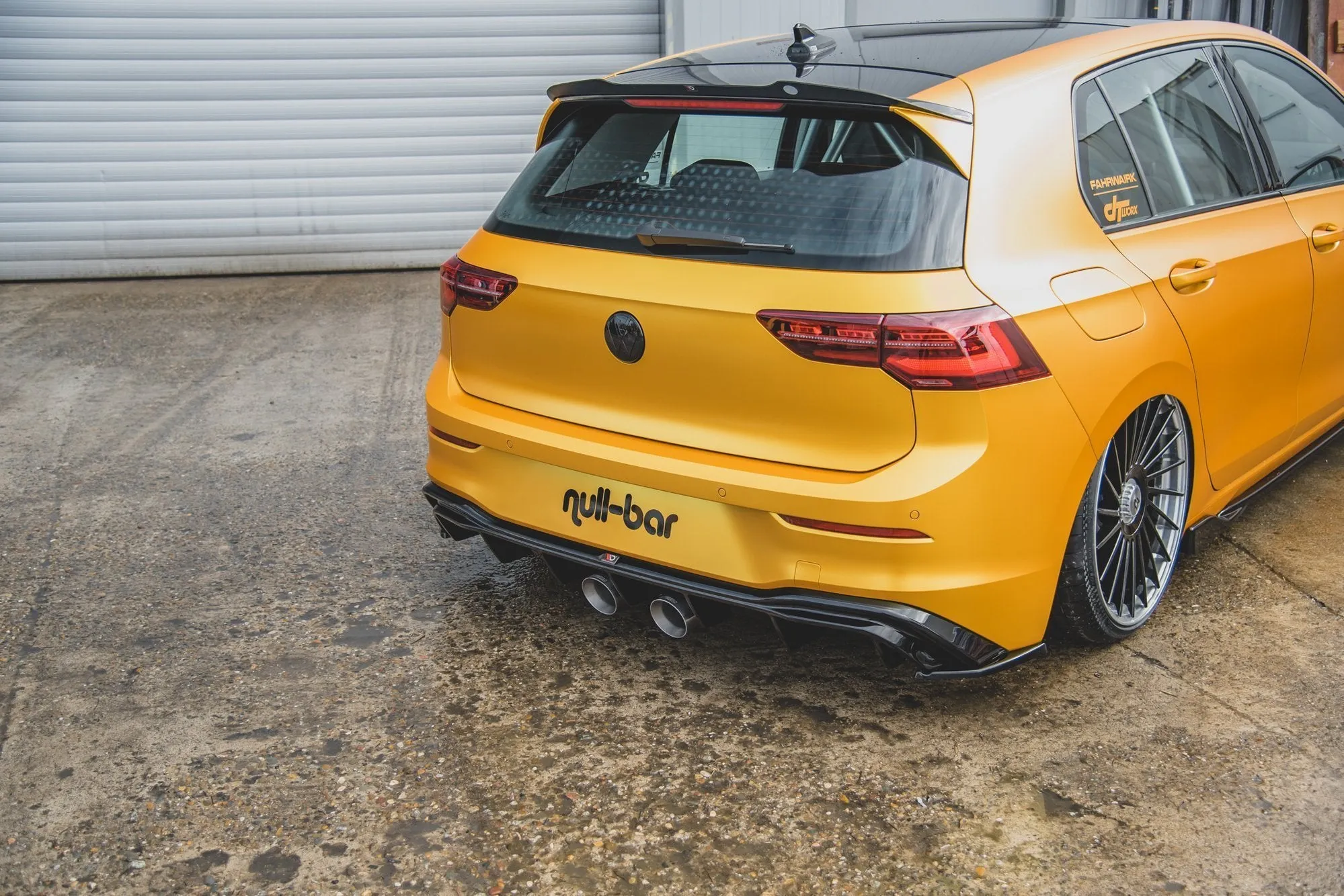 Diffuser Volkswagen Golf VIII Hatchback 2019 -> (R32-look) | Glossy Black Edition – bilde 3