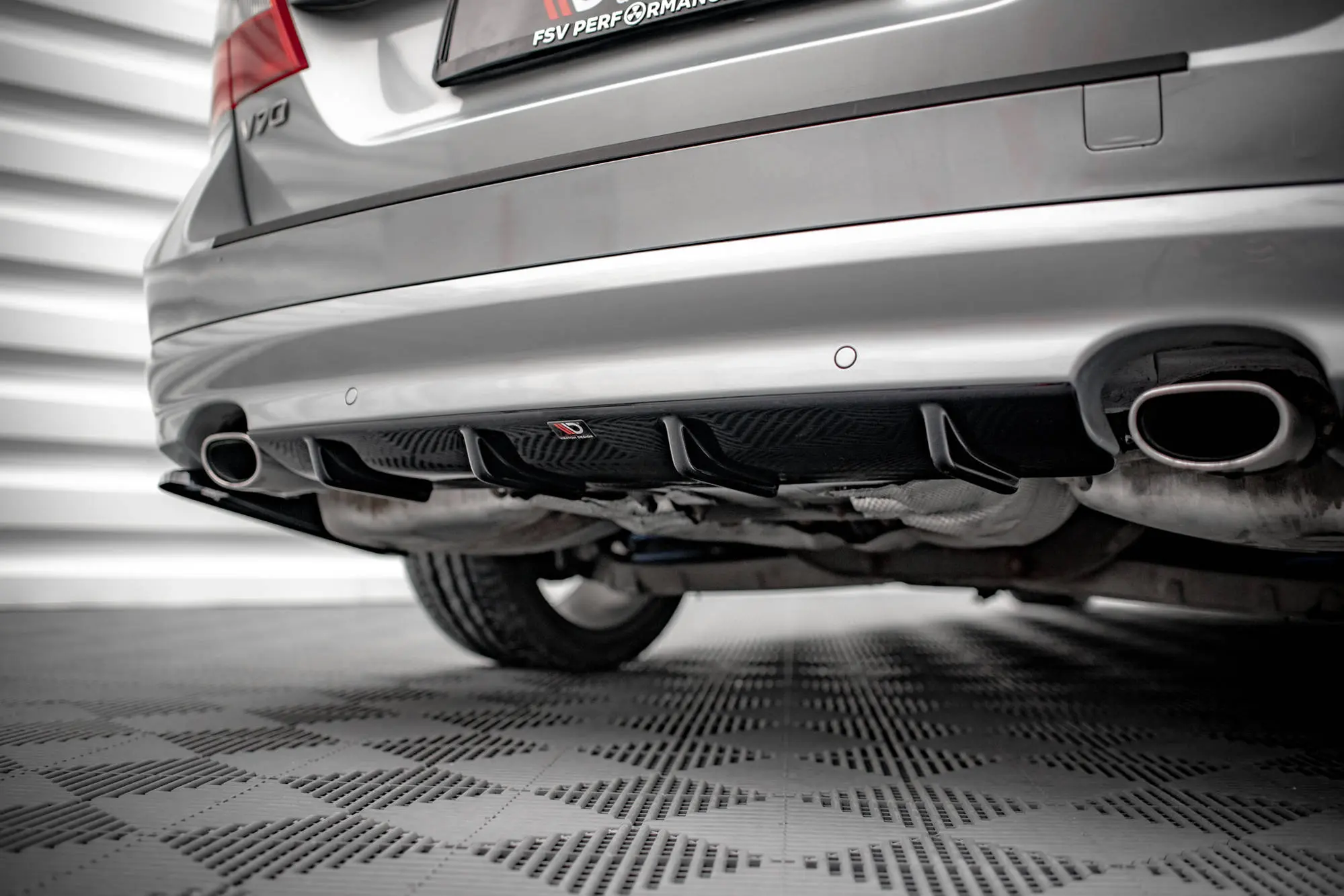 Diffuser Volvo V70 III 2007 - 2013 | Glossy Black Edition – bilde 3