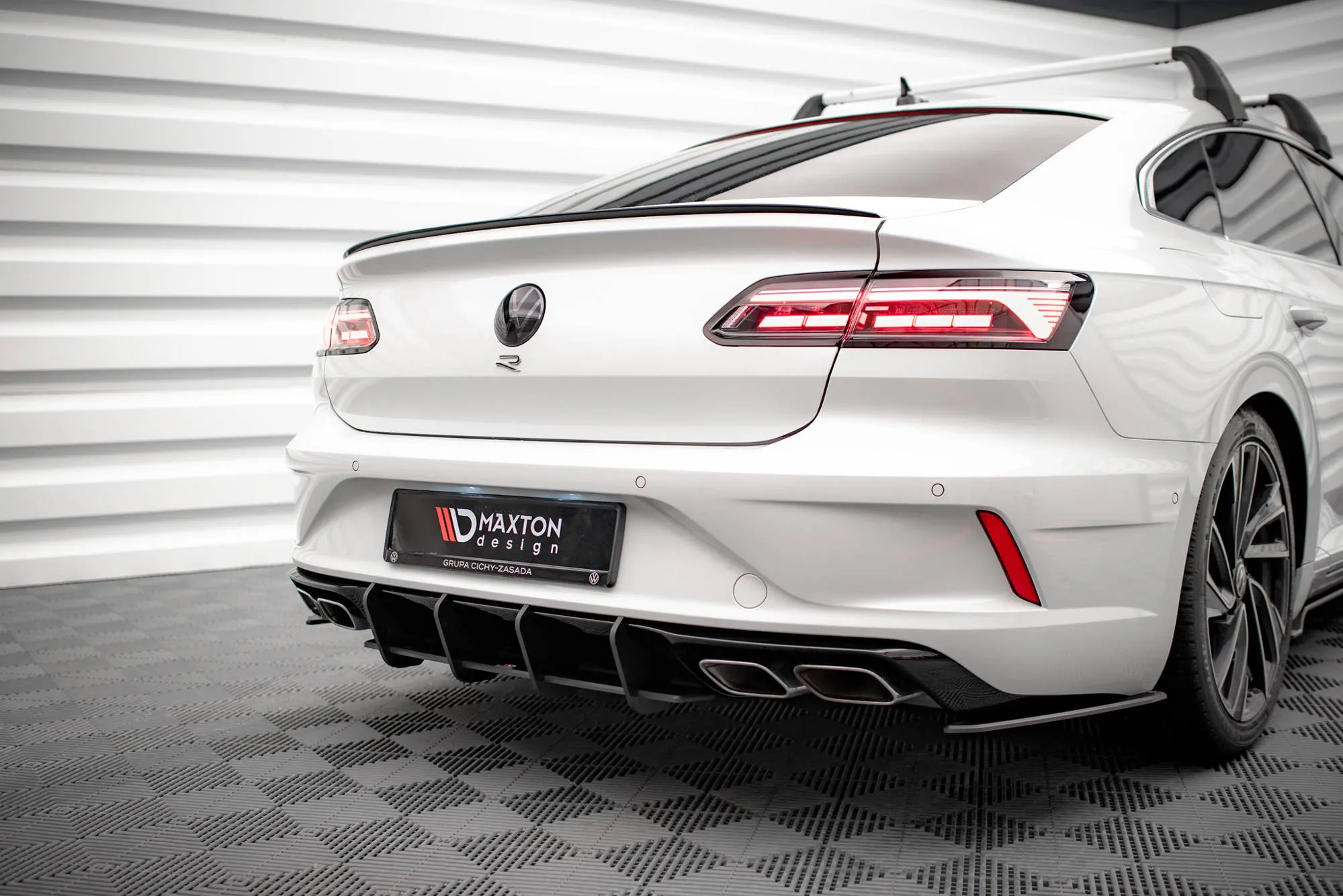 Diffuser VW Arteon R 2020 - 2025 | Street Pro Black Edition