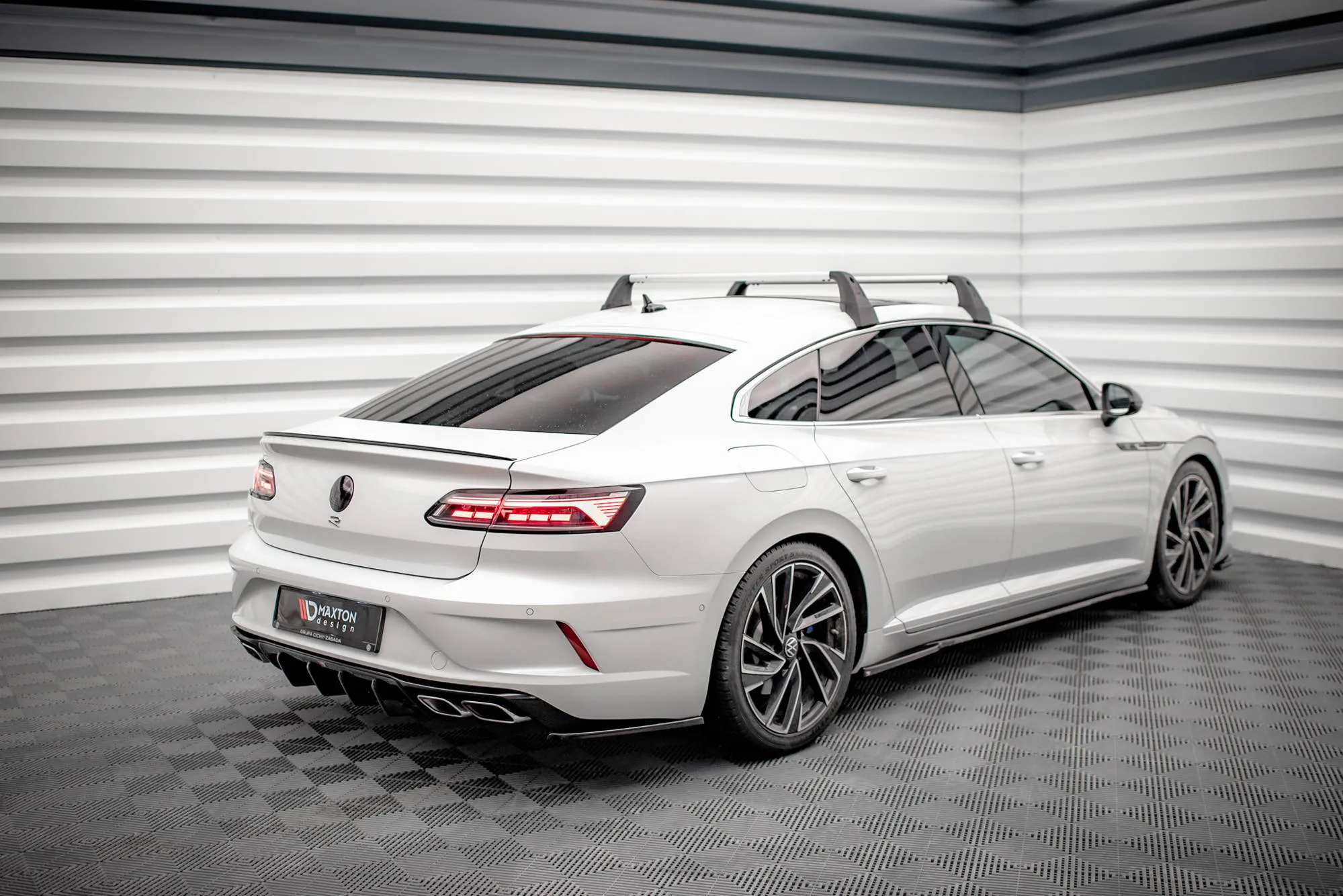 Diffuser VW Arteon R Facelift 2020 - 2025 | Glossy Black Edition – bilde 6