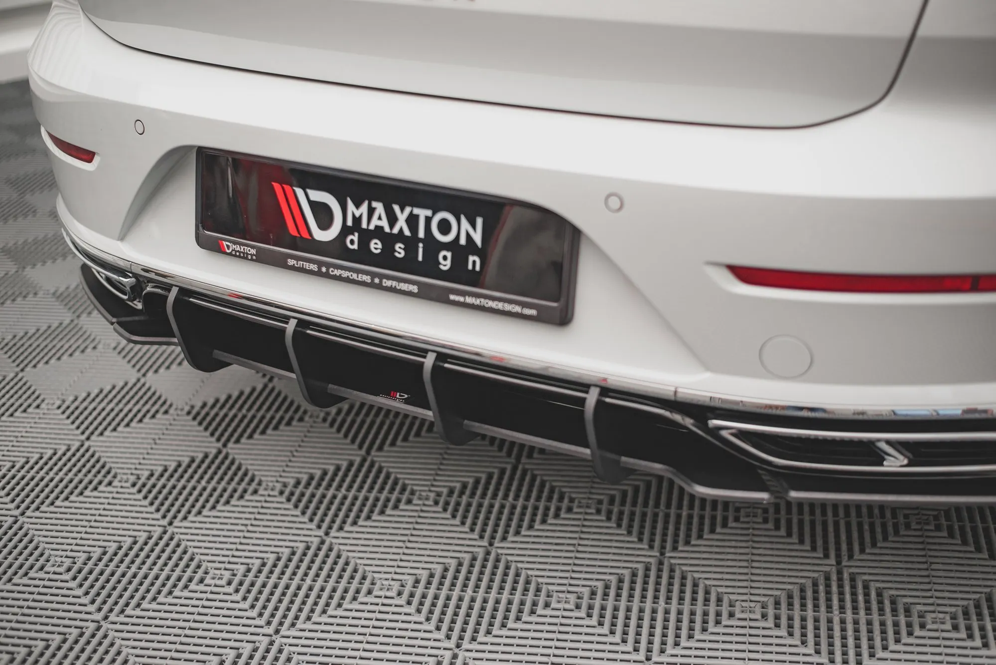 Diffuser VW Arteon R-Line Facelift 2020 - 2025 | Street Pro Black Edition