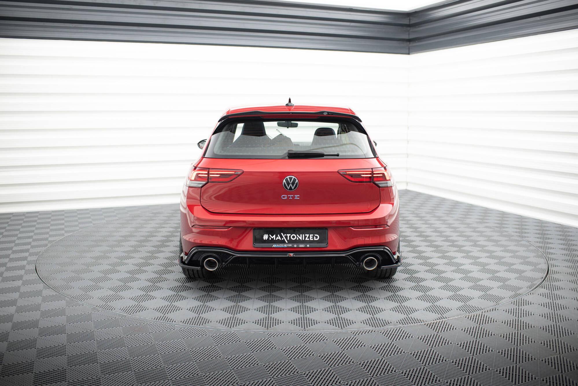 Diffuser VW Golf 8 GTE 2019 -> │ med endestuss – bilde 2
