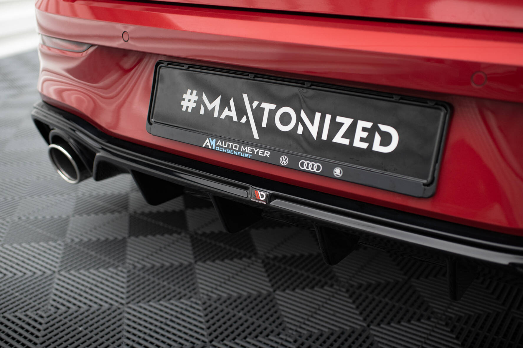 Diffuser VW Golf 8 GTE 2019 -> │ med endestuss – bilde 4