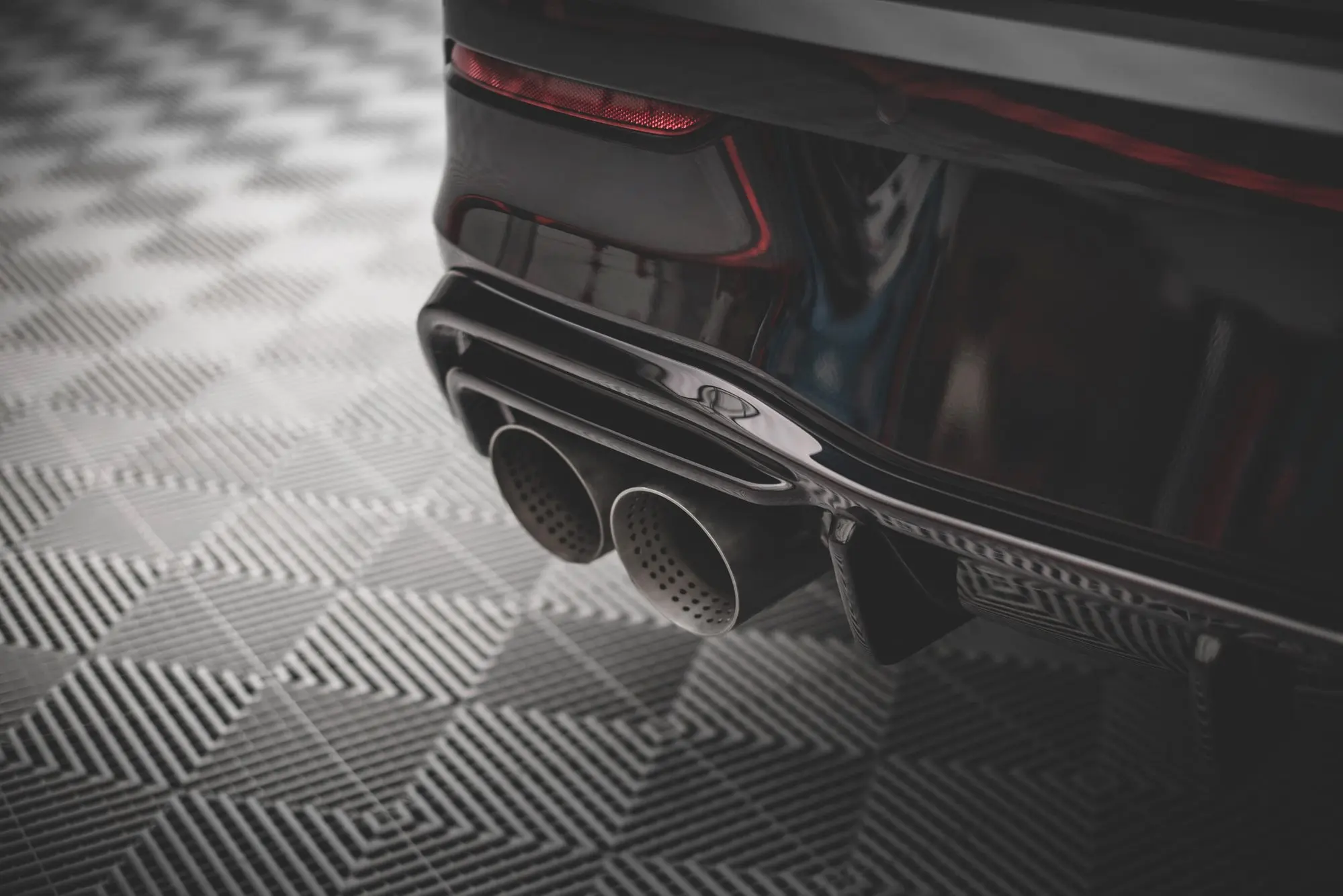 Diffuser VW Golf R Mk8 2020 - > | V.2 Glossy Black Edition – bilde 3