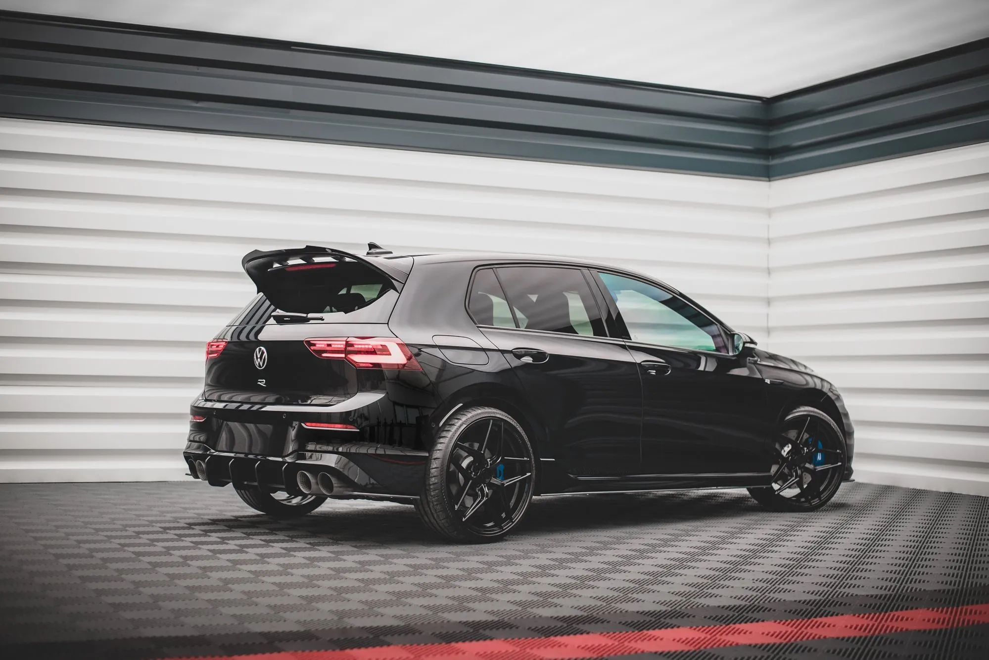 Diffuser VW Golf VIII R 2020-> | Street Pro Black Edition – bilde 2