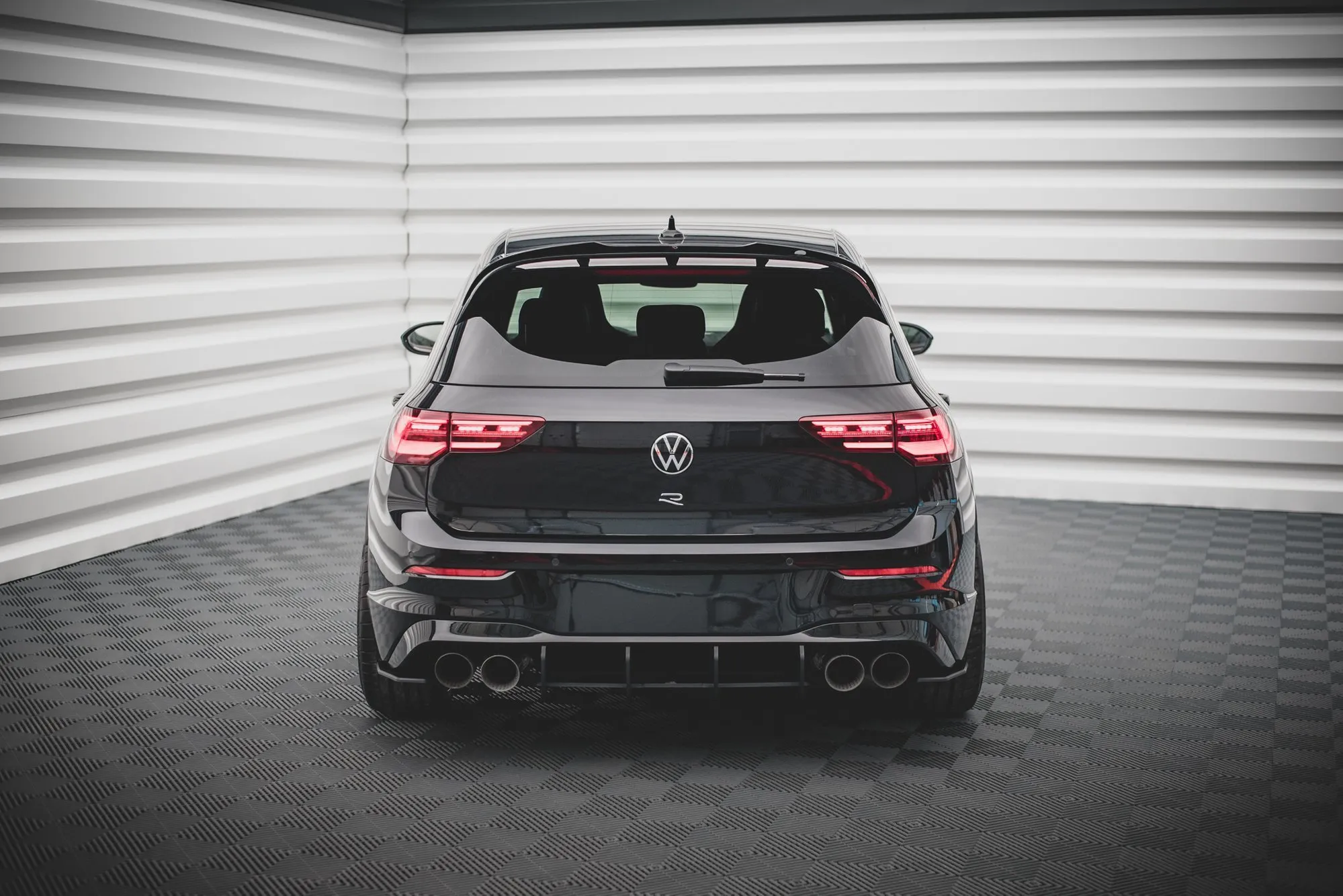 Diffuser VW Golf VIII R 2020-> | Street Pro Black Edition – bilde 3