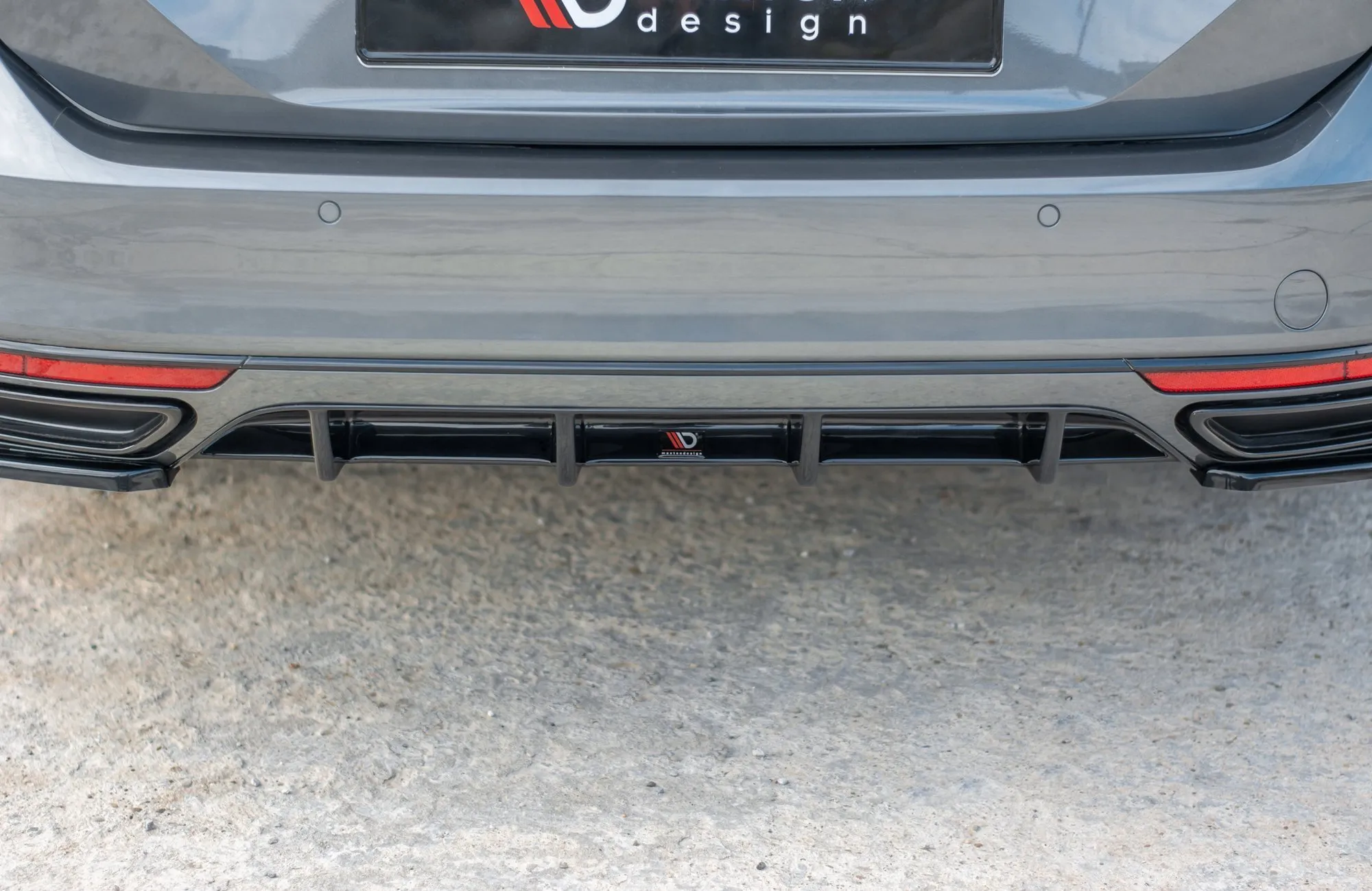 Diffuser VW Passat B8 R-Line 2015 - 2019 | Glossy Black Edition