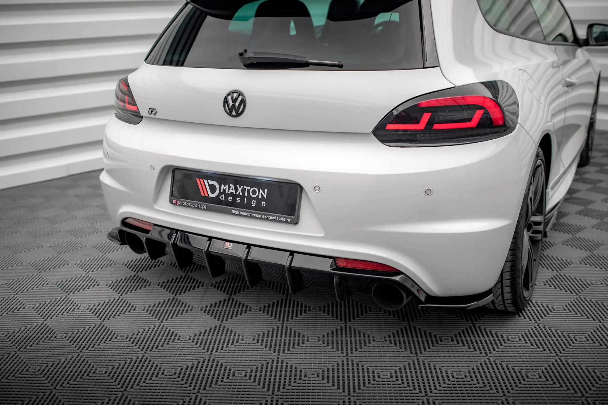 Diffuser VW Scirocco R mk3 2008 - 2014 | Glossy Black Edition – bilde 3