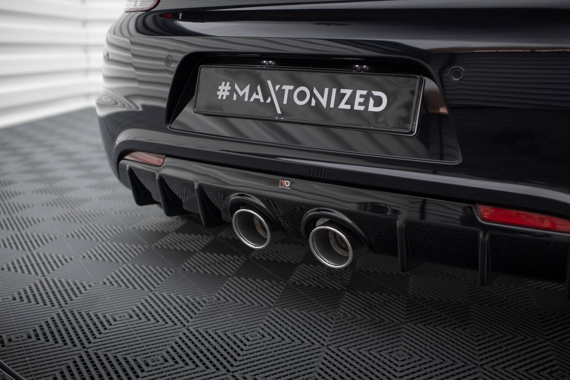 Diffuser VW Scirocco R mk3 2011 - 2014 | V.3 Glossy Black Edition